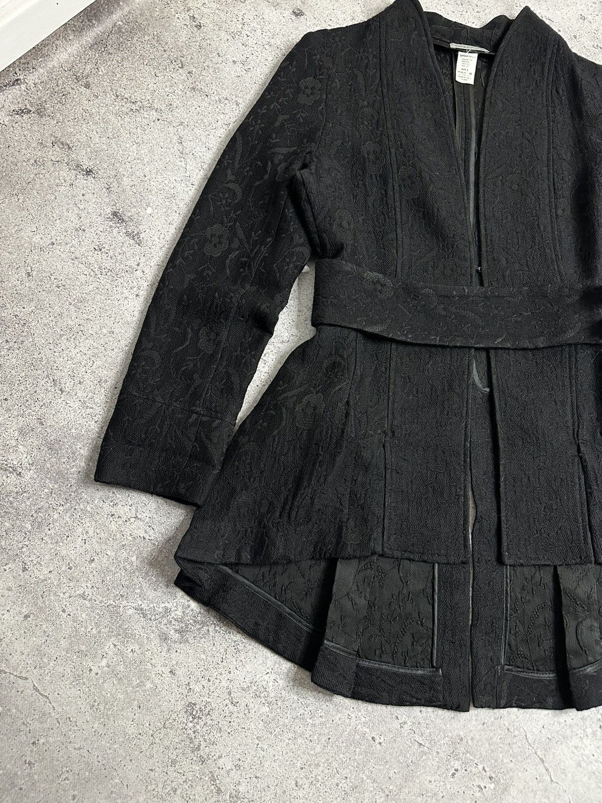 Sarah Pacini Sarah Pacini Wool Avant-Garde Asymmetrical jacket with belt Size XS / US 0-2 / IT 36-38 - 4 Thumbnail