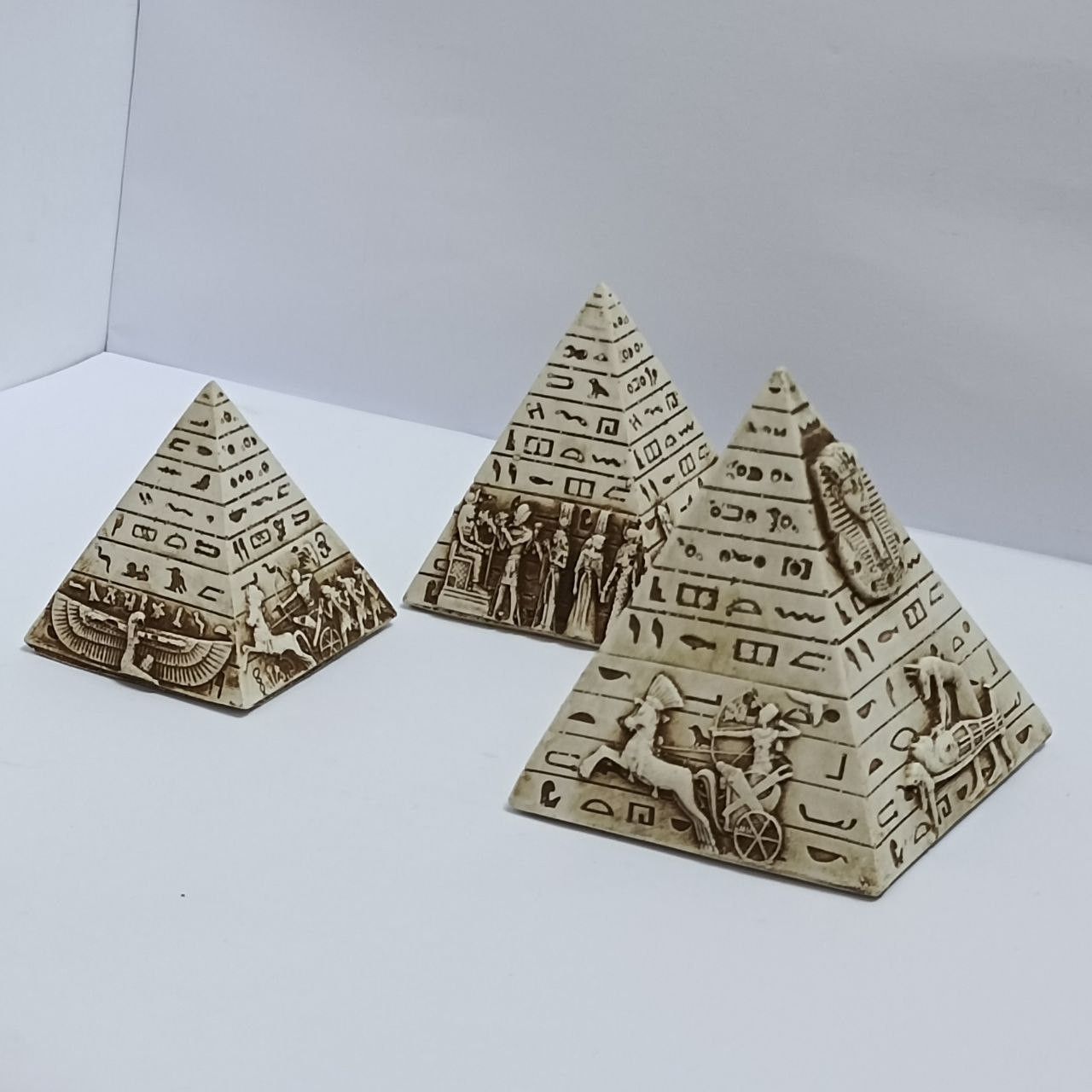 Handmade Egyptian pyramid statue souvenir, hieroglyph design Size ONE SIZE - 4 Thumbnail