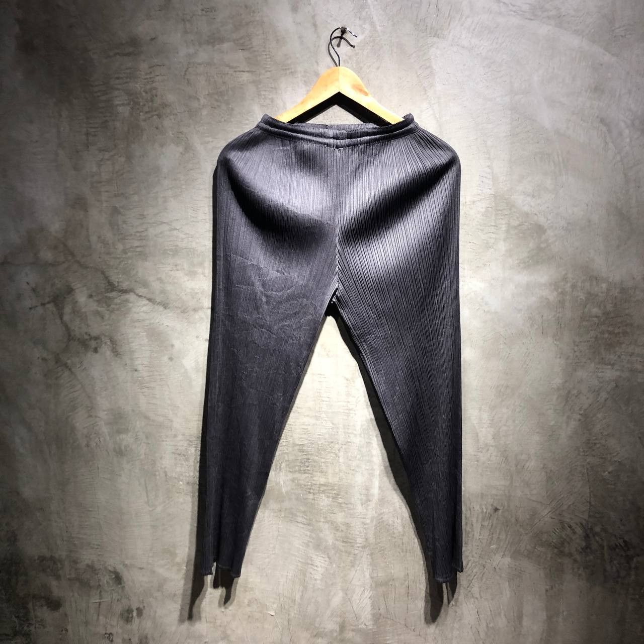 Pleats Please Issey Miyake Issey Miyake Pleats Please Pleated Pants Size US 28 / EU 44 - 3 Thumbnail