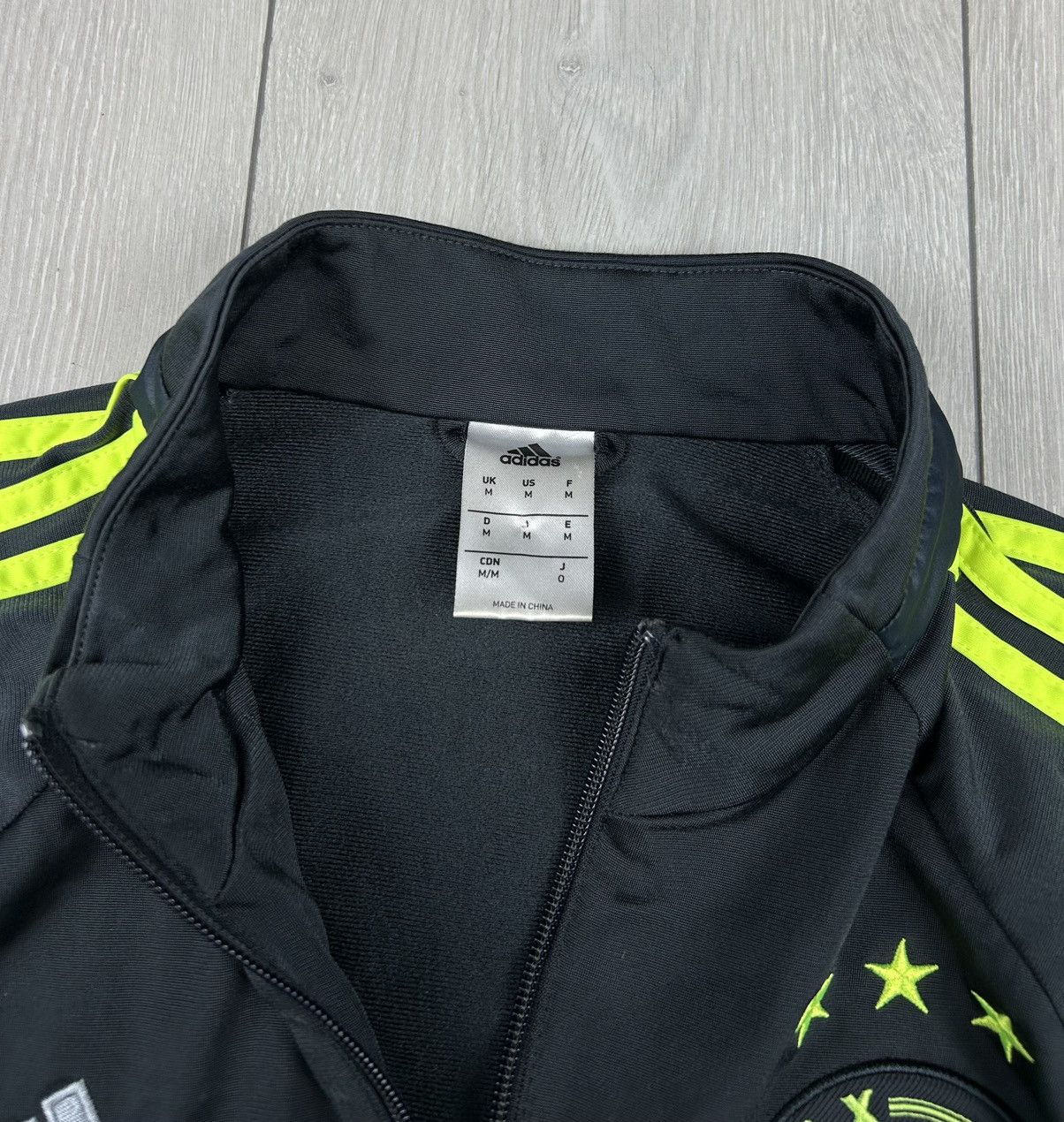 Adidas Adidas Vintage Ajax Track Jacket Size M Size US M / EU 48-50 / 2 - 6 Thumbnail