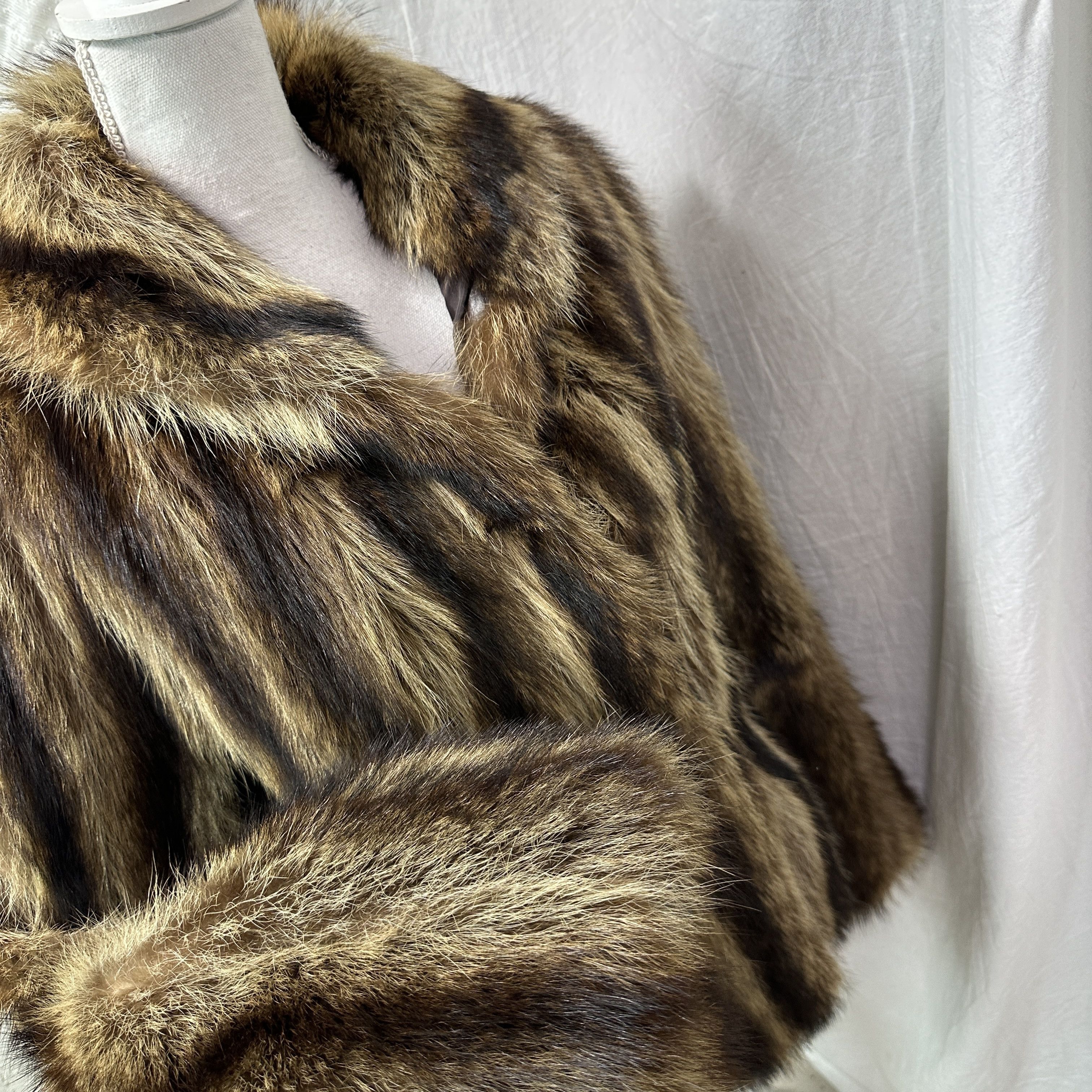 Vintage Vintage Old Money Classy Striped Real Fur 90s Size S / US 4 / IT 40 - 10 Thumbnail