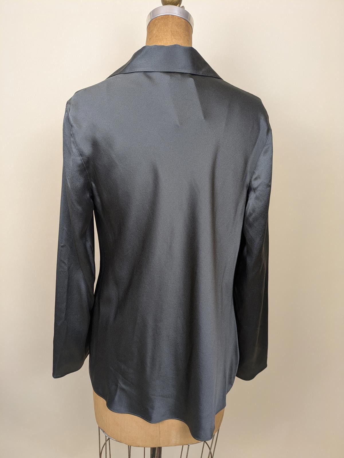 Vince the perfect black silk button up shirt Size S / US 4 / IT 40 - 4 Thumbnail