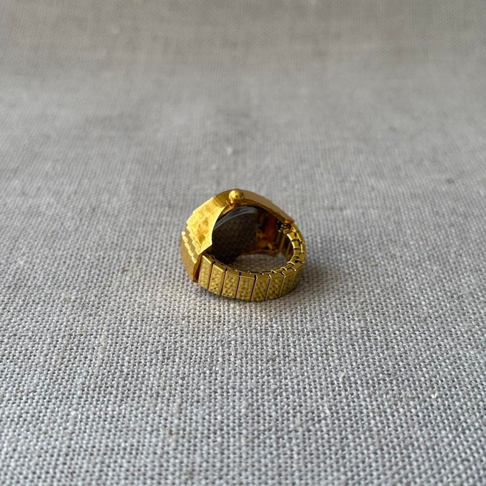 Other Unique vintage style gold ring Size ONE SIZE - 3 Thumbnail