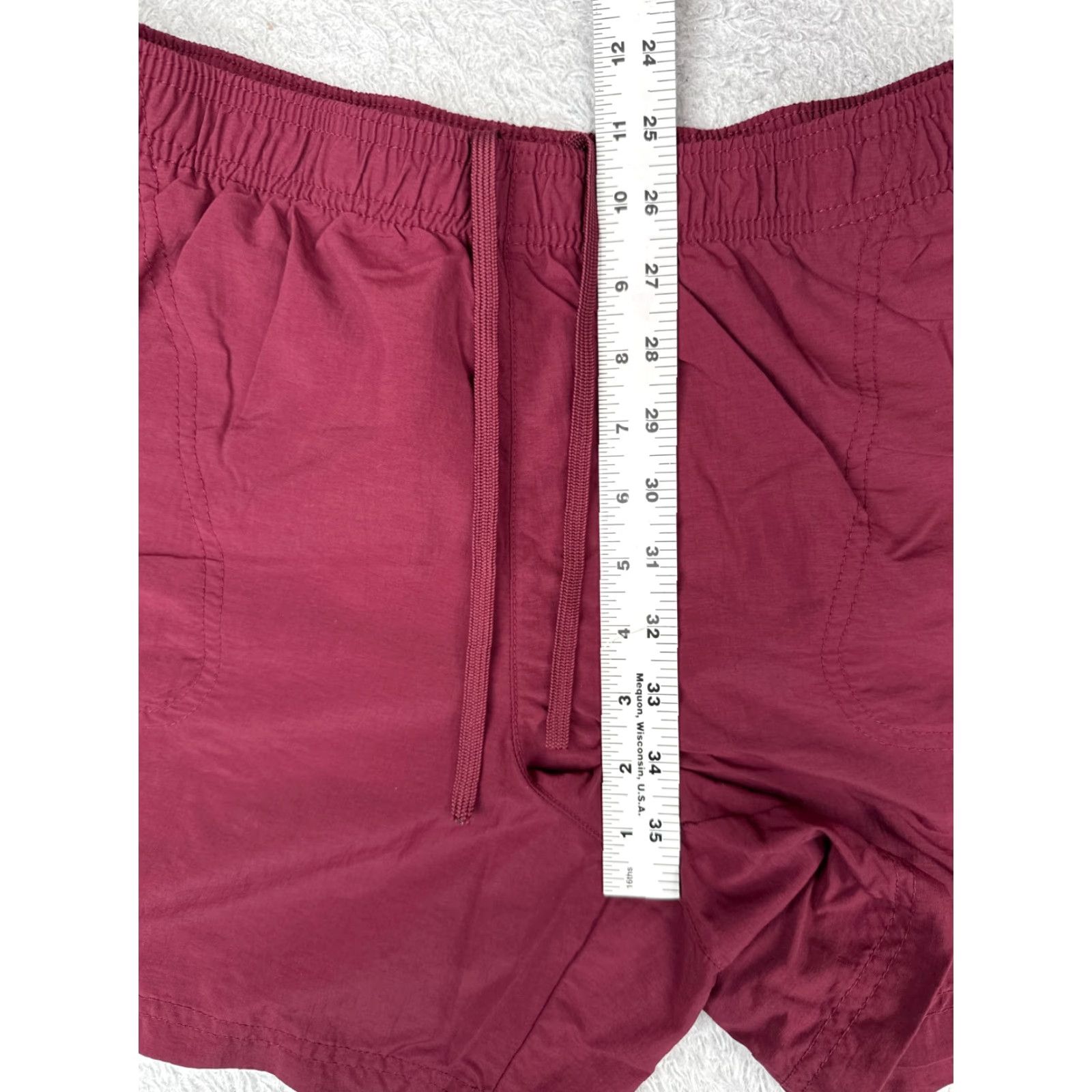 Vintage Columbia Shorts Womens XL Red 100% Nylon Cargo Pocket Casual Activewear Hiking 36x5 Men/Women? Size 40" / US 18 - 7 Thumbnail
