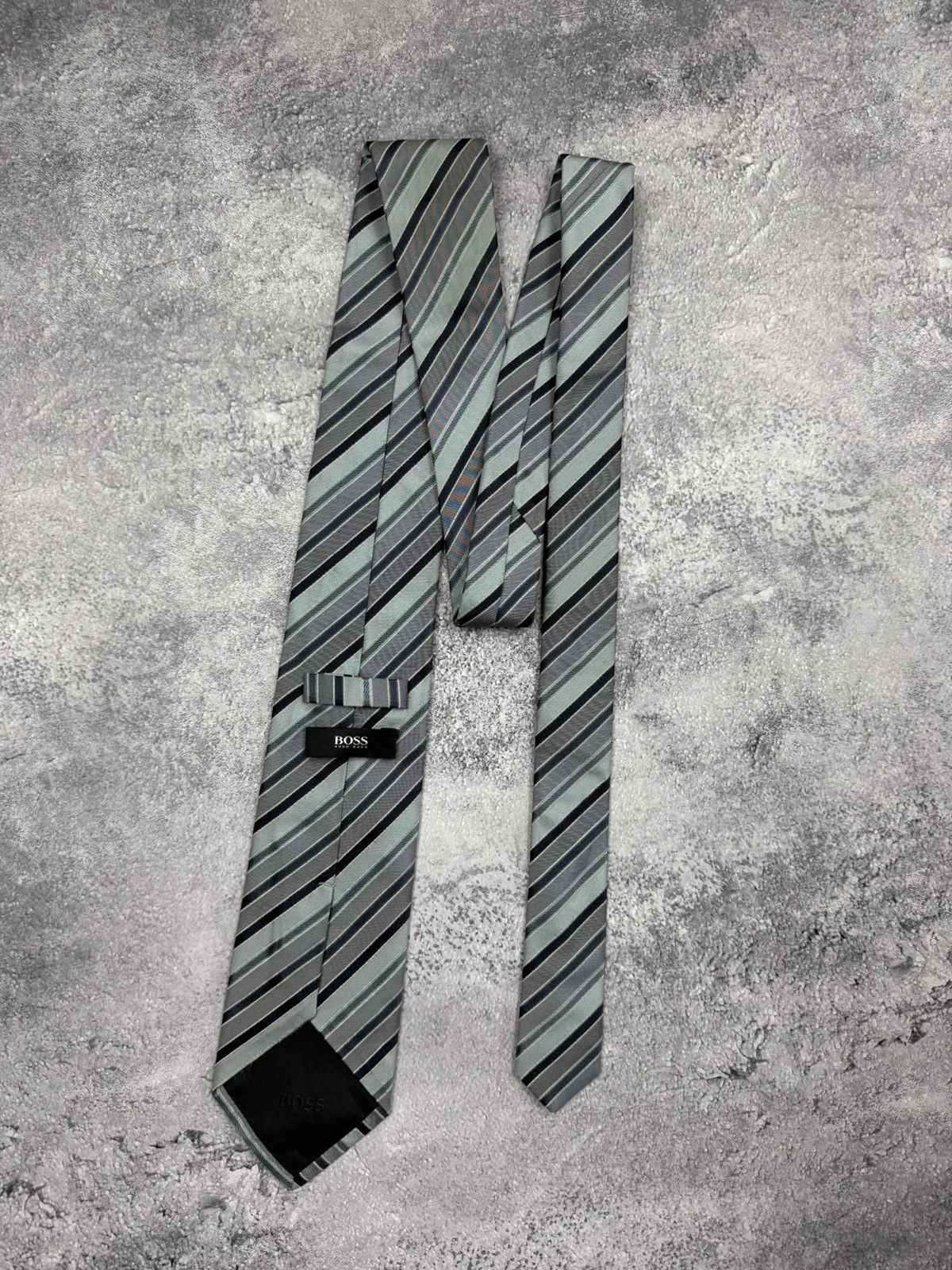 Hugo Boss Hugo Boss Silk Tie Old Money Striped Made In Italy Luxury Size ONE SIZE - 2 Thumbnail
