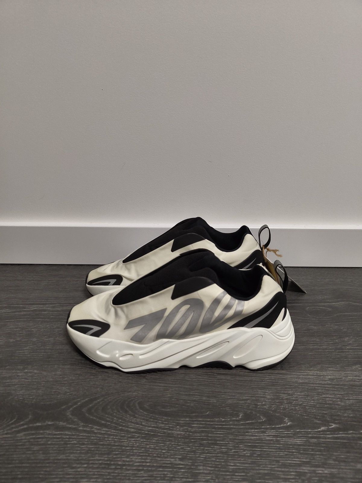 Adidas Yeeze Boost 700 MNVN Laceless Analog Sneakers