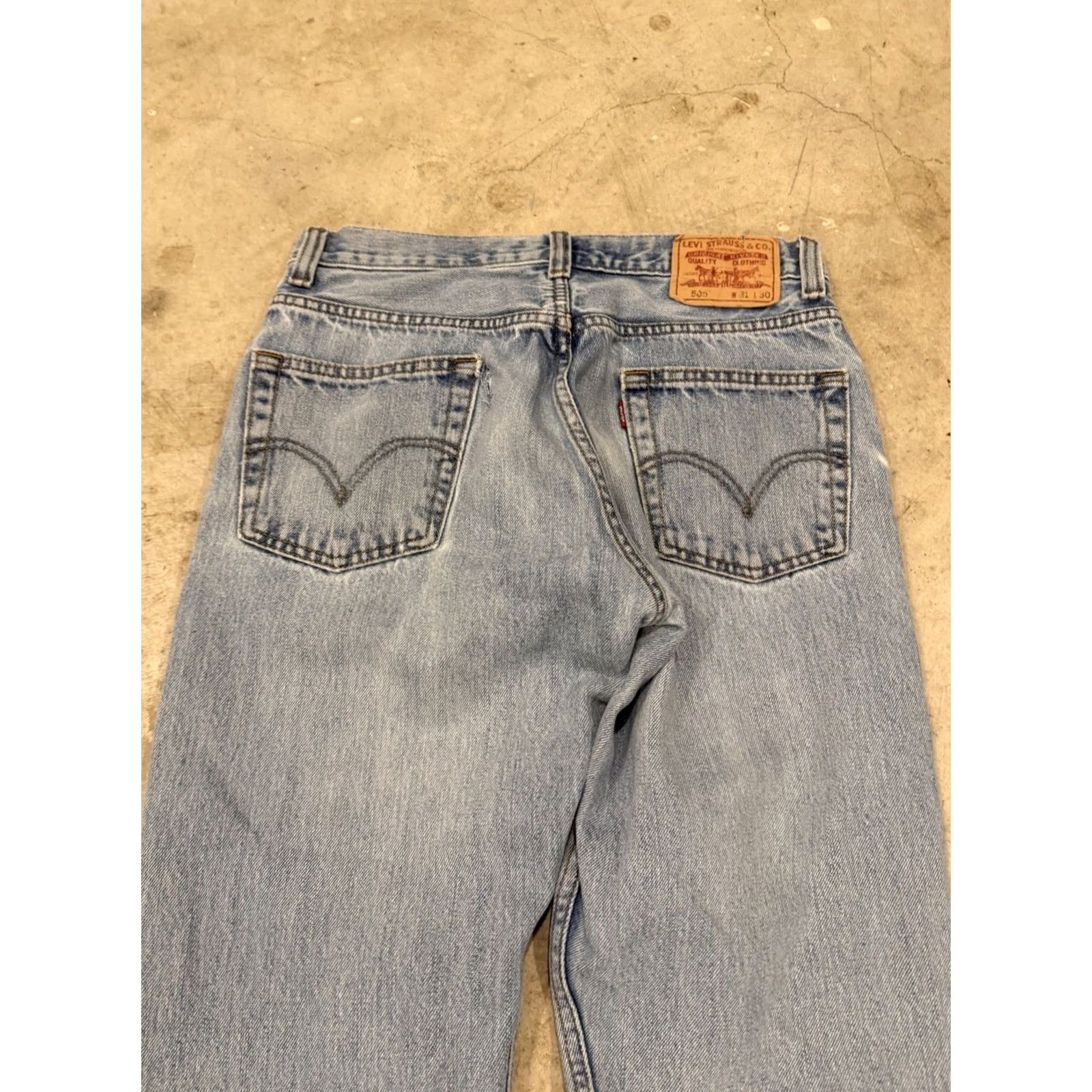 Levi's Levi's Jeans Men 30x28 Blue Light 505 Straight Regular Denim Cotton 5-Pocket 30 in Inseam Size US 31 - 5 Thumbnail