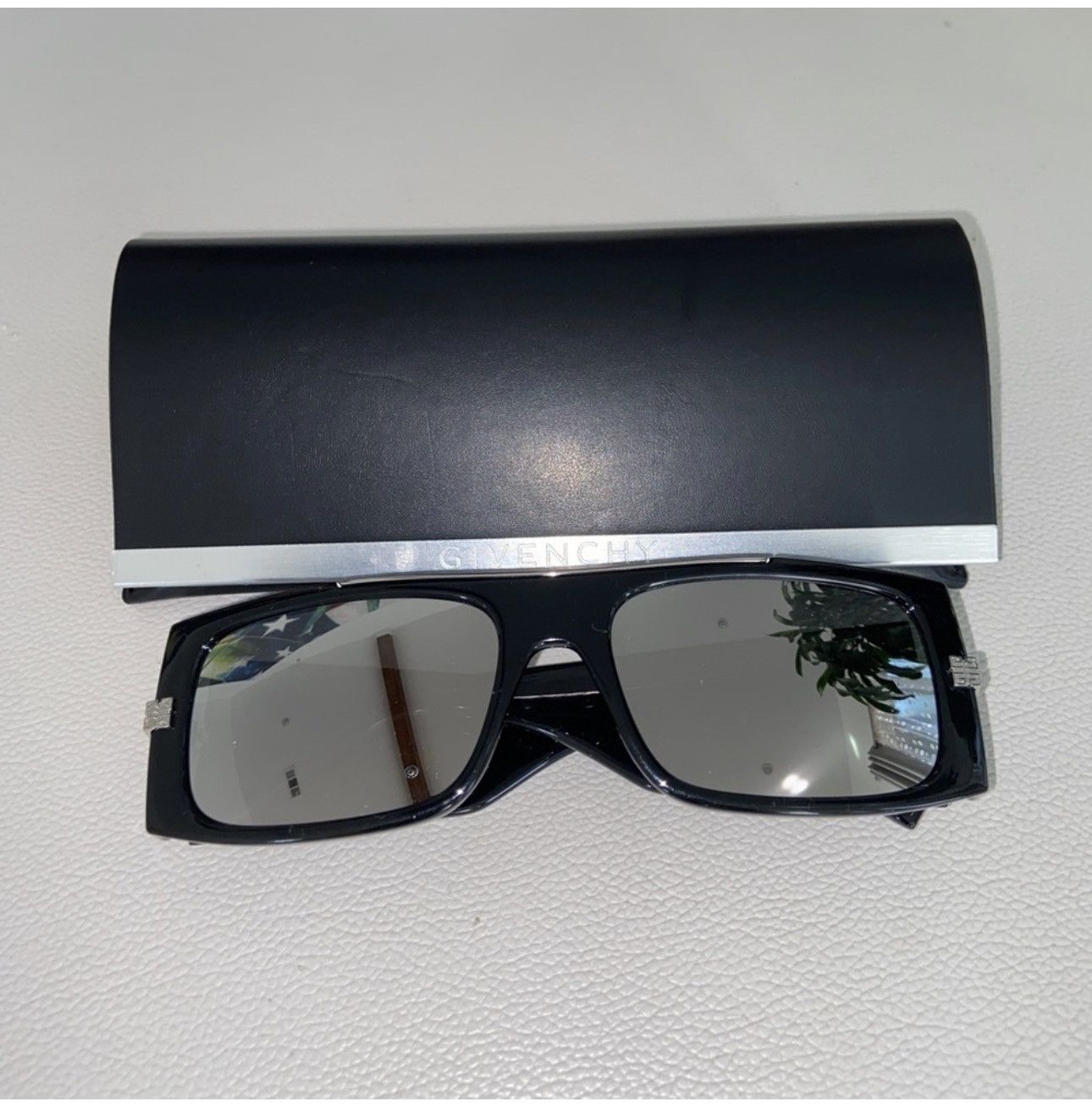 Givenchy Givenchy black GV40011I Sunglasses OS UNI​​​​ Size ONE SIZE - 7 Thumbnail
