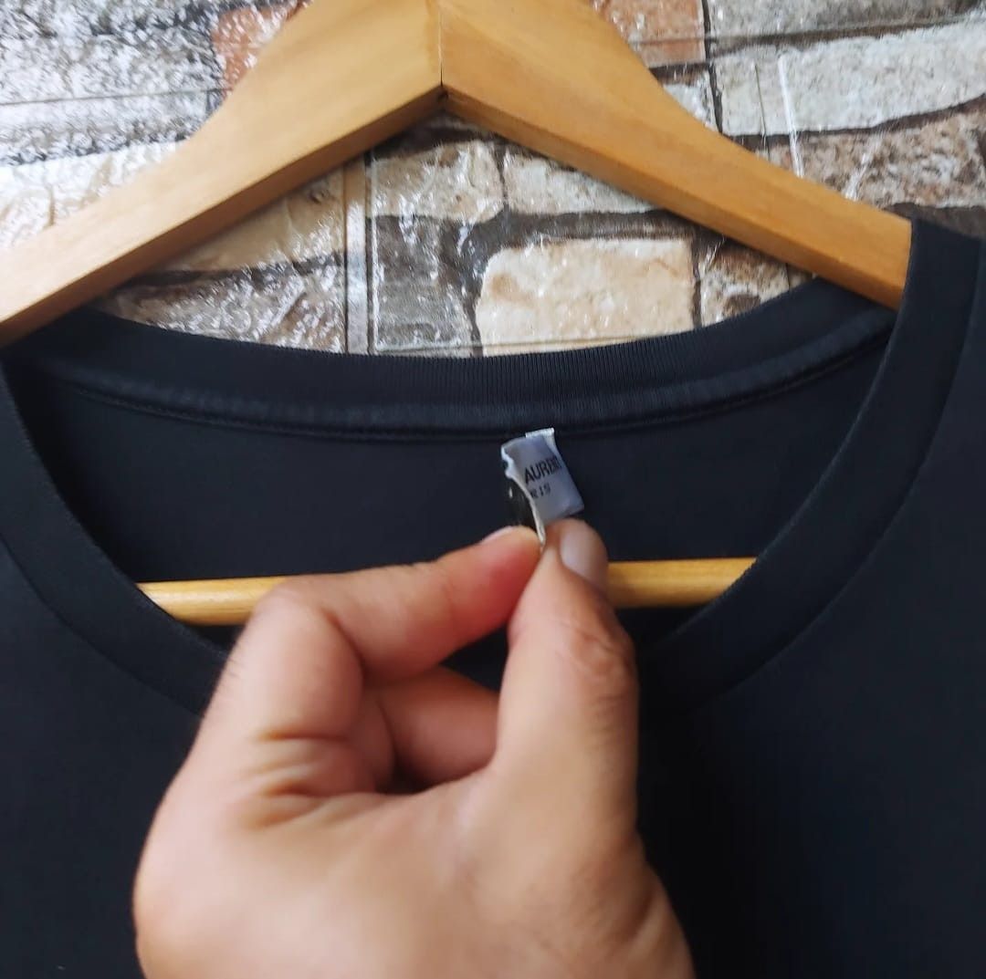 Saint Laurent Paris Saint Laurent Center Logo Tshirt Size US M / EU 48-50 / 2 - 7 Thumbnail