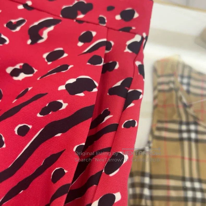 Valentino Valentino Red leopard print shorts Size 39" - 9 Thumbnail