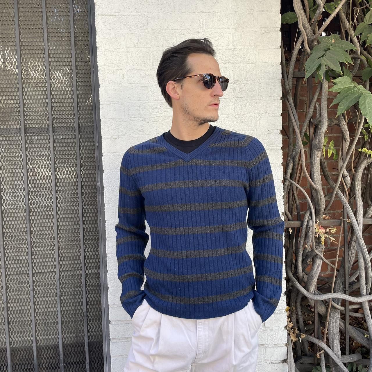 Club Monaco × Polo Ralph Lauren × Tommy Hilfiger club monaco navy blue men's wool sweater size small Size US S / EU 44-46 / 1 - 1 Thumbnail