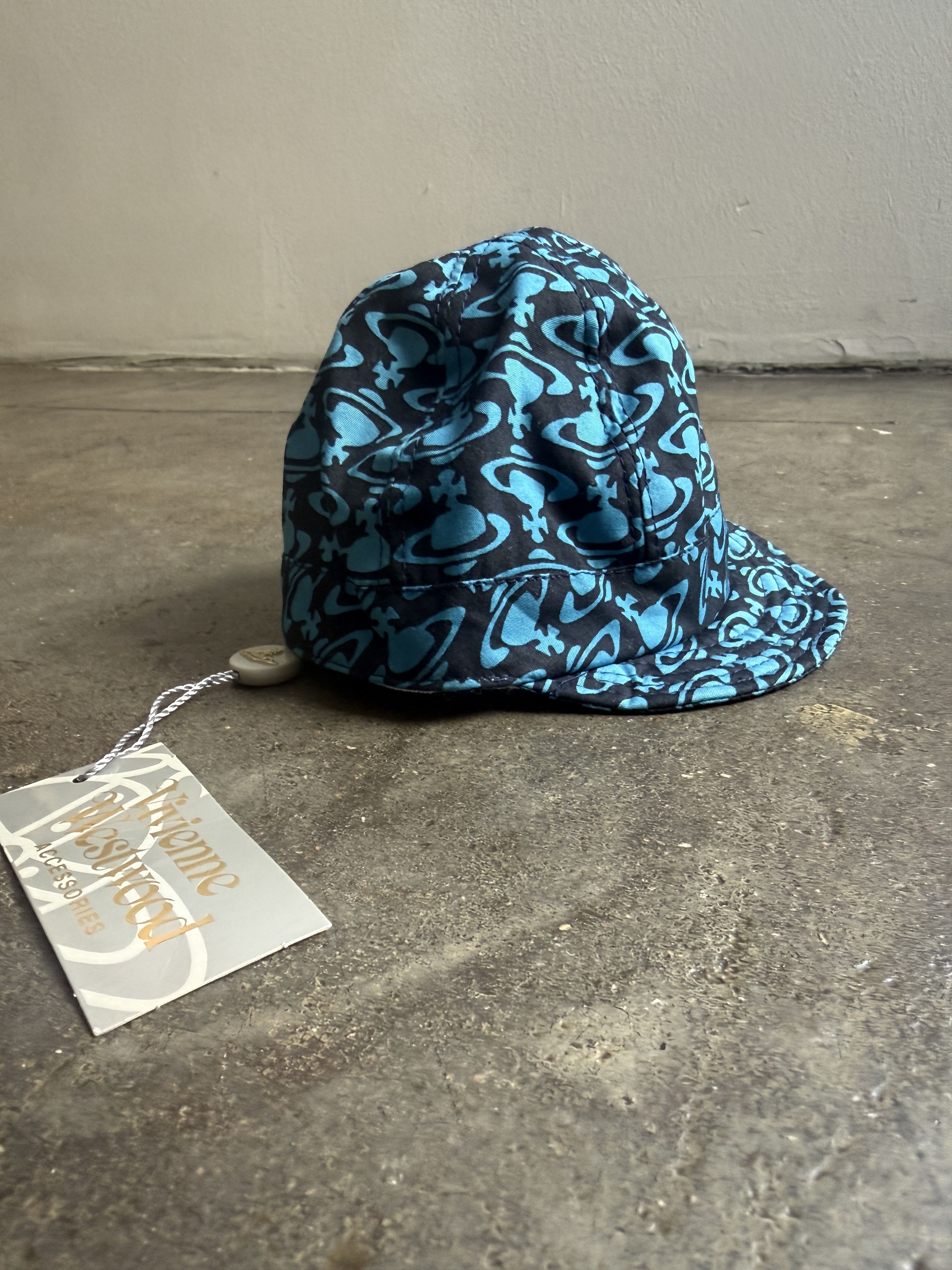 Vivienne Westwood NWT All over Orb print Baby or Kid baseball cap hat Size ONE SIZE - 1 Thumbnail