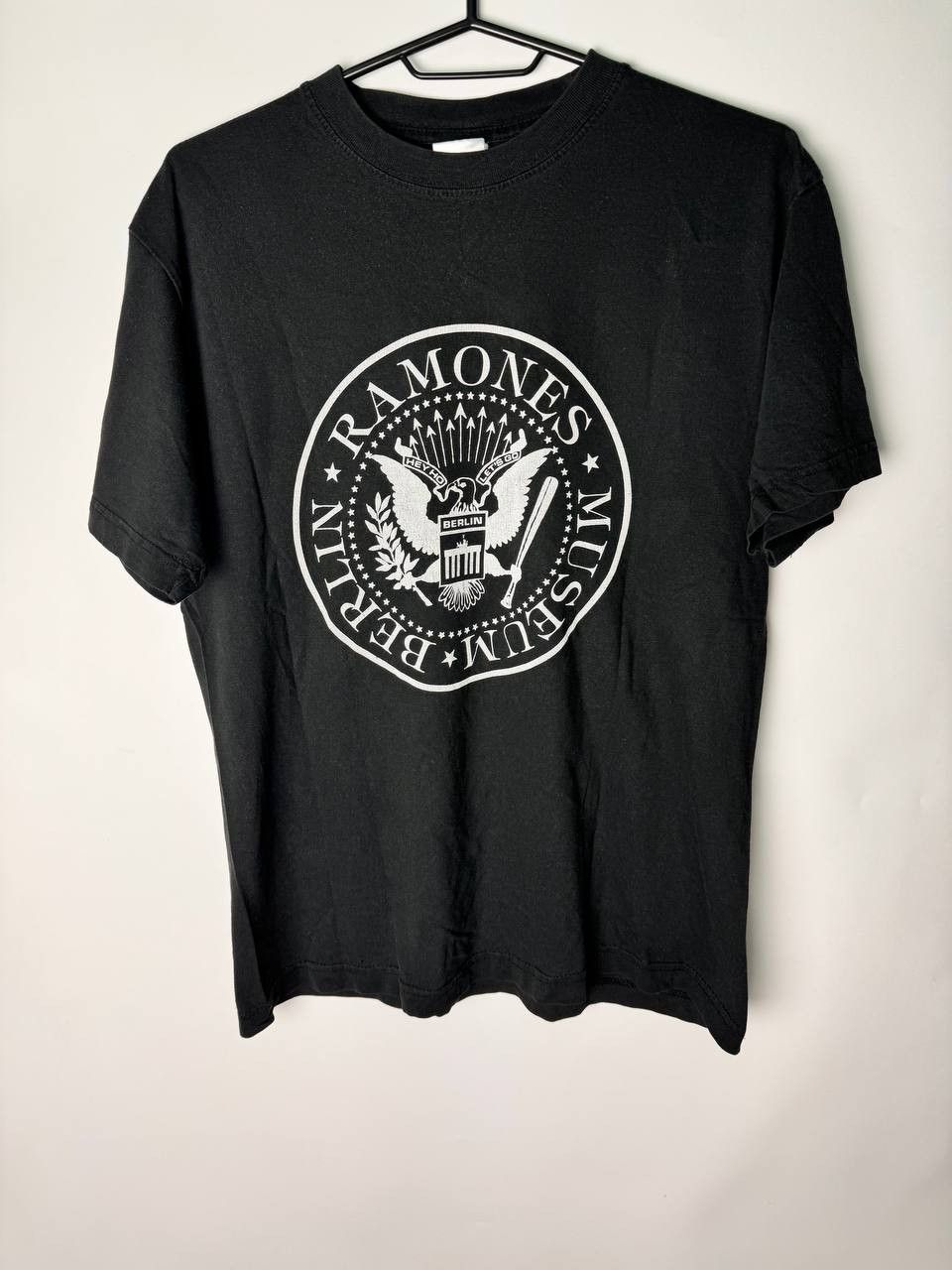 Band Tees vintage streetwear band rock tour RAMONES t-shirt Size US M / EU 48-50 / 2 - 1 Thumbnail