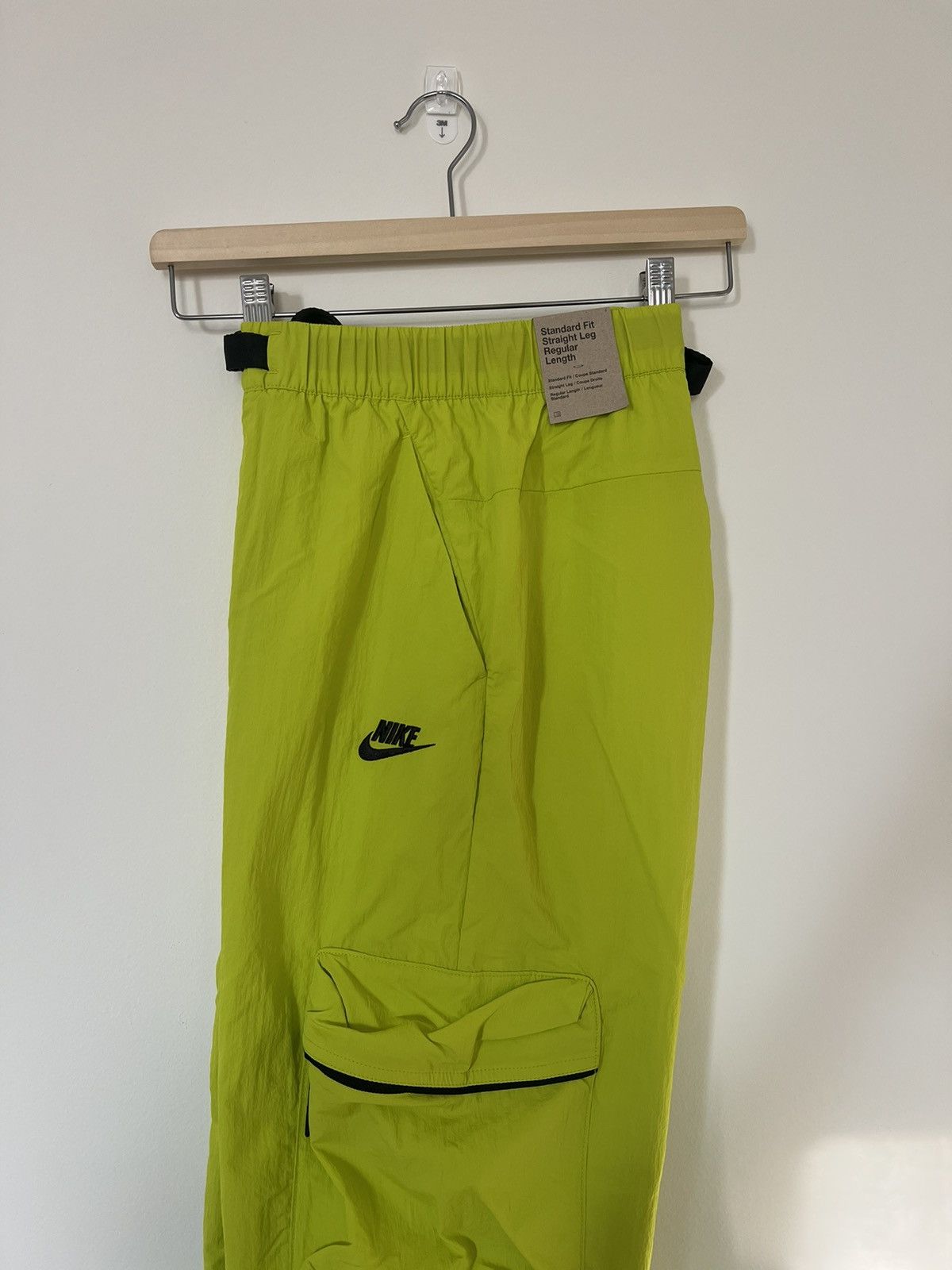 Nike Men’s Nike Tech Woven Cargo Pants (size: S) Size US 29 - 2 Thumbnail