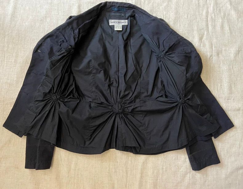 Issey Miyake Issey Miyake Three-dimensional flower coat Size M / US 6-8 / IT 42-44 - 5 Thumbnail