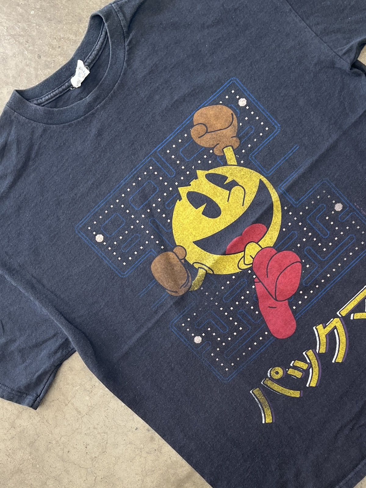 Vintage Vintage Pac-Man Gaming Japan Tee Large Size US L / EU 52-54 / 3 - 1 Thumbnail