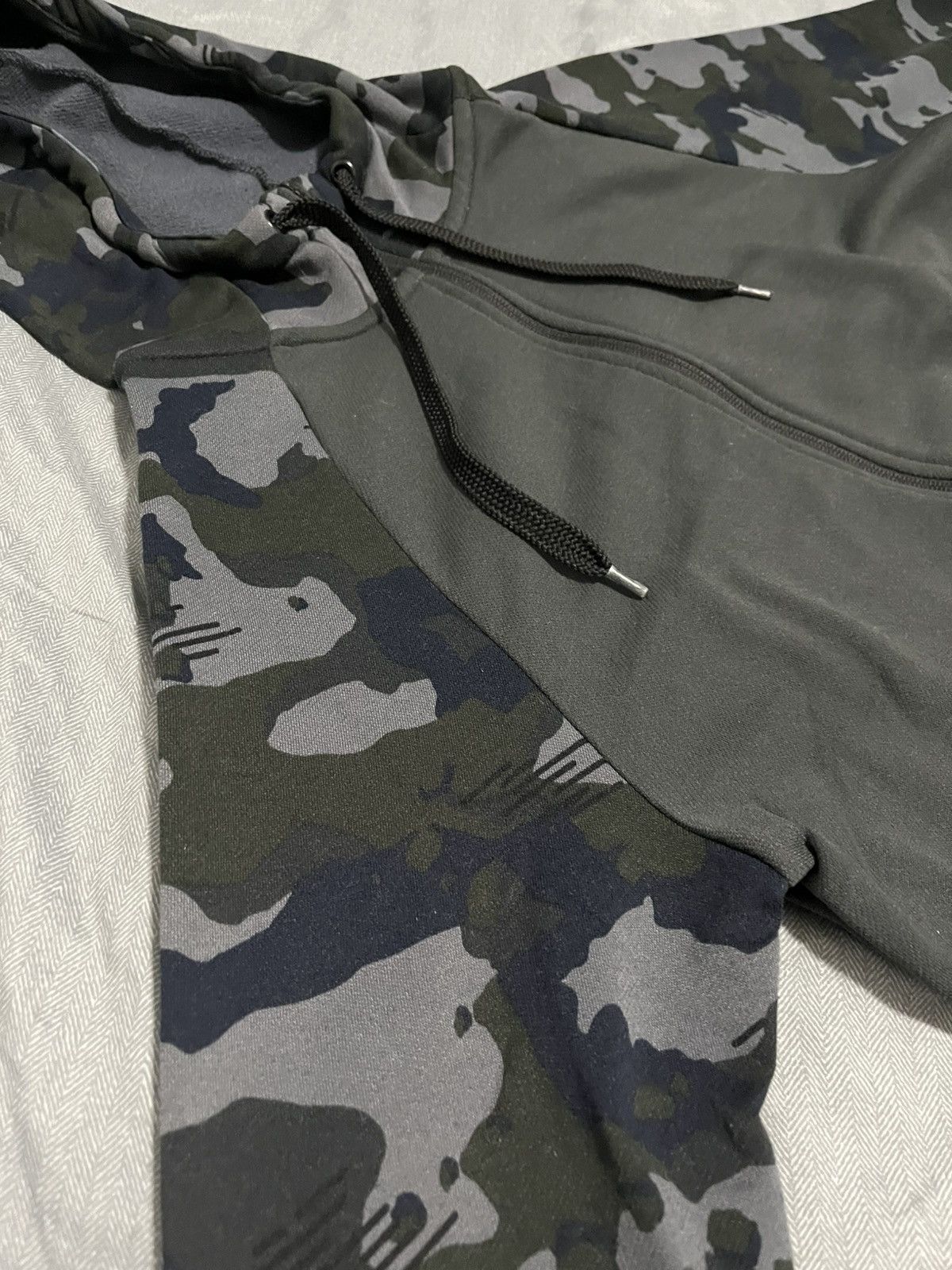 Nike Nike Camo Hoodie Size US S / EU 44-46 / 1 - 3 Thumbnail