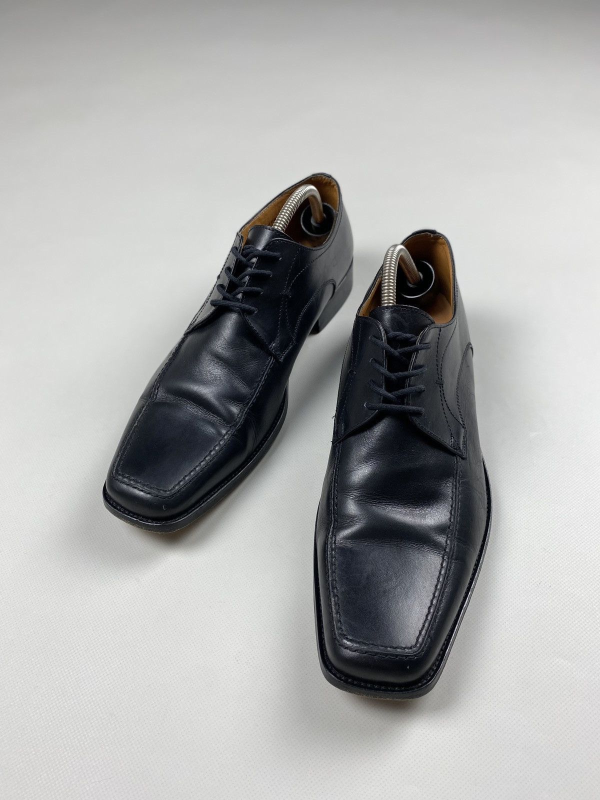 Loake Loake men’s leather formal lace up shoes size US 10 Size US 10 / EU 43 - 11 Thumbnail