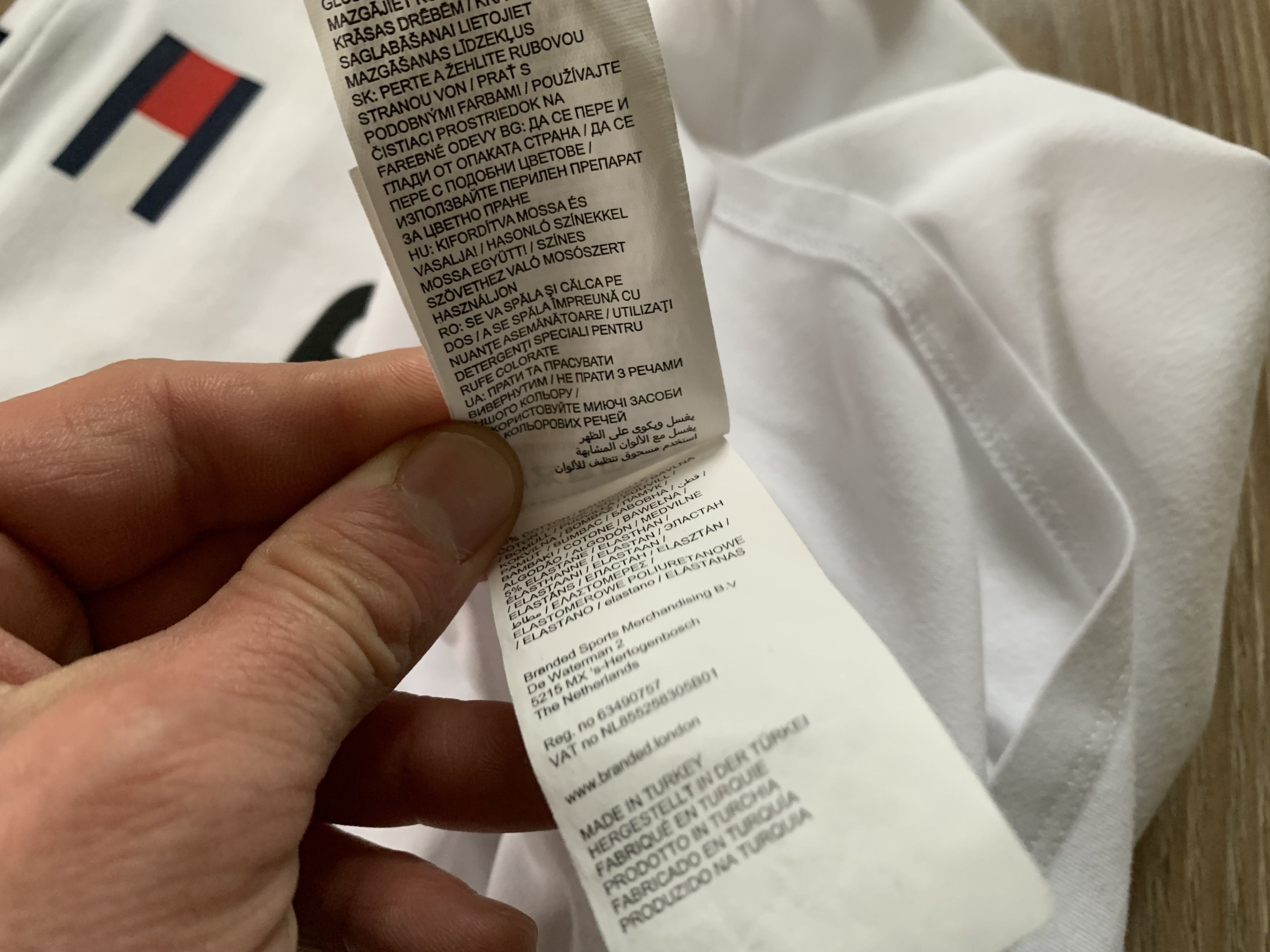Mercedes-Benz × Tommy Hilfiger AMG Petronas Motorsport Racing White T Shirt Size XS / US 0-2 / IT 36-38 - 9 Thumbnail