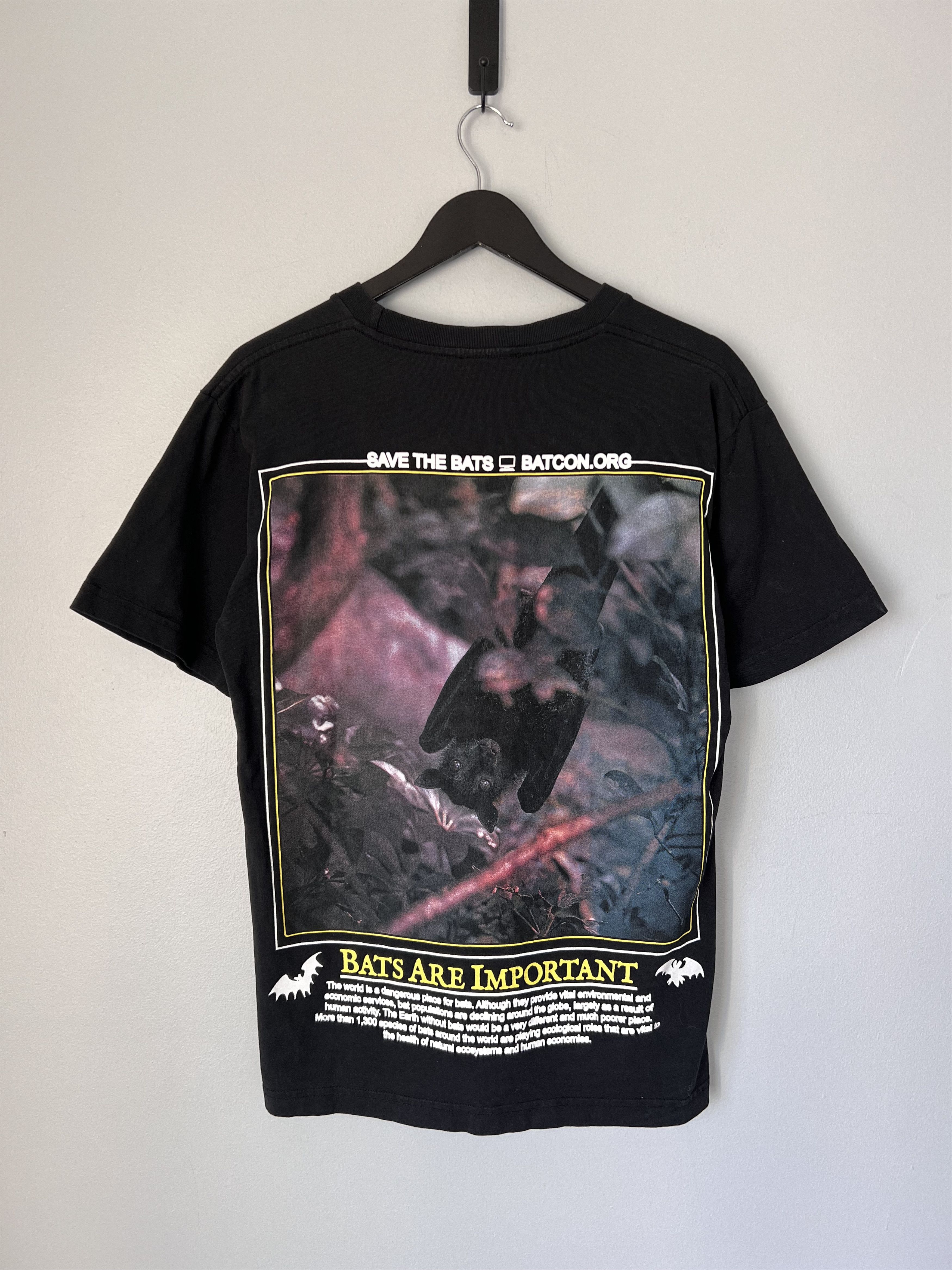 Online Ceramics Online Ceramics Save The Bats Batcon Tee in Black Size US S / EU 44-46 / 1 - 4 Thumbnail