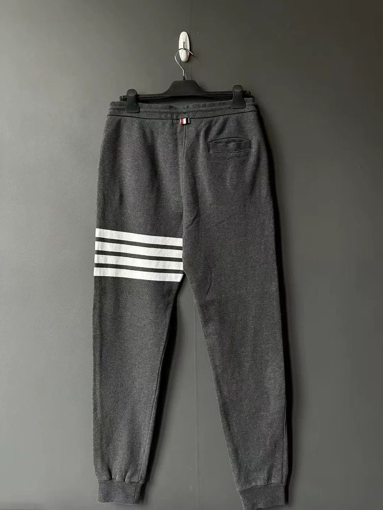 Thom Browne Thom Browne size3 Dark grey knit trousers Size US 27 - 2 Thumbnail