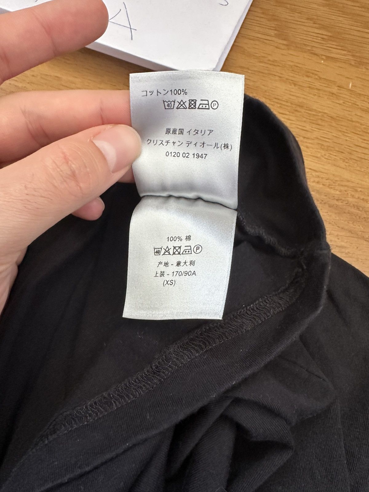 Dior T-Shirt with Bee Embroidery Black Cotton Jersey Size US XS / EU 42 / 0 - 6 Thumbnail
