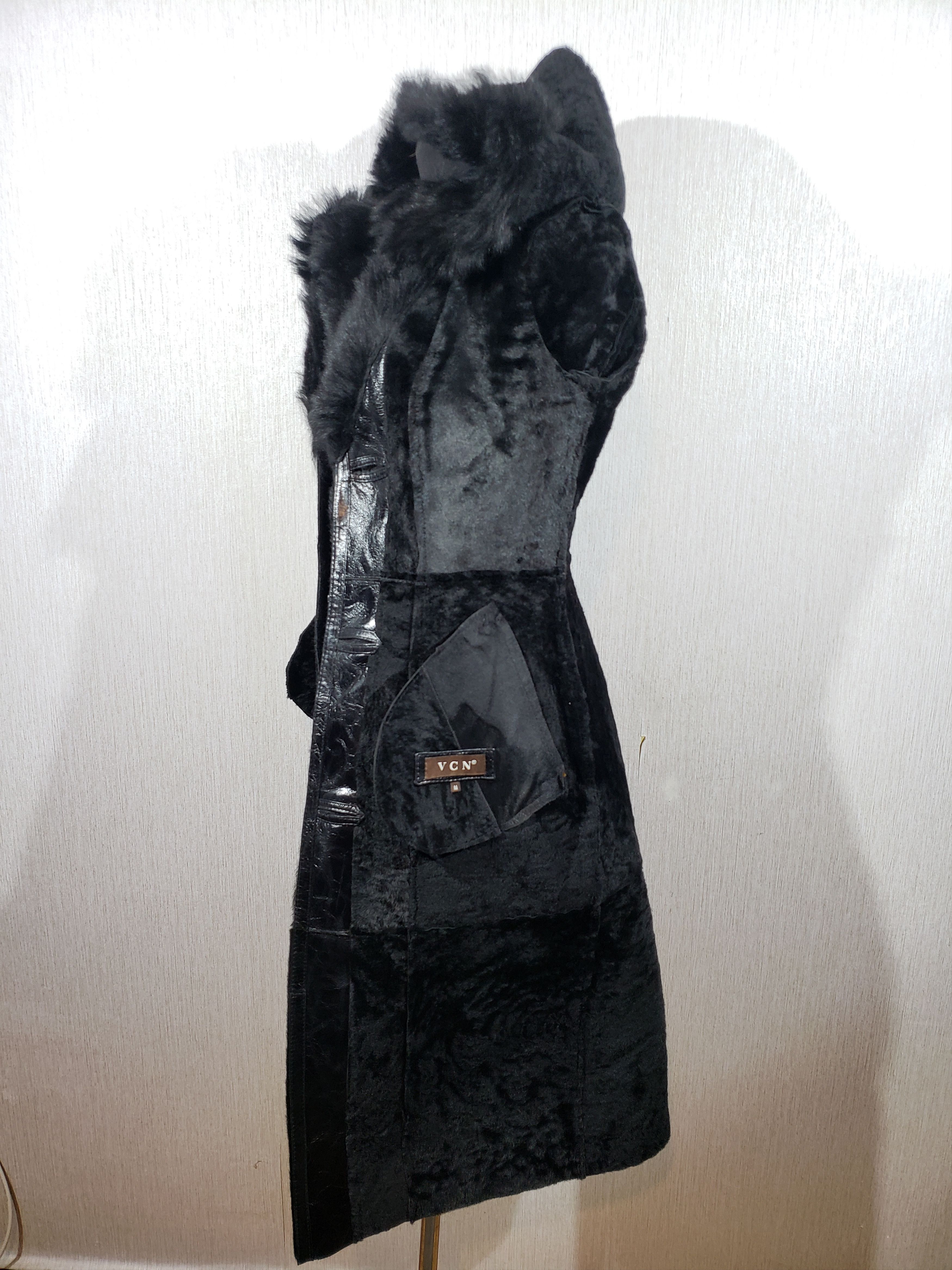 Other Wonderful women's sheepskin coat. Size S / US 4 / IT 40 - 9 Thumbnail