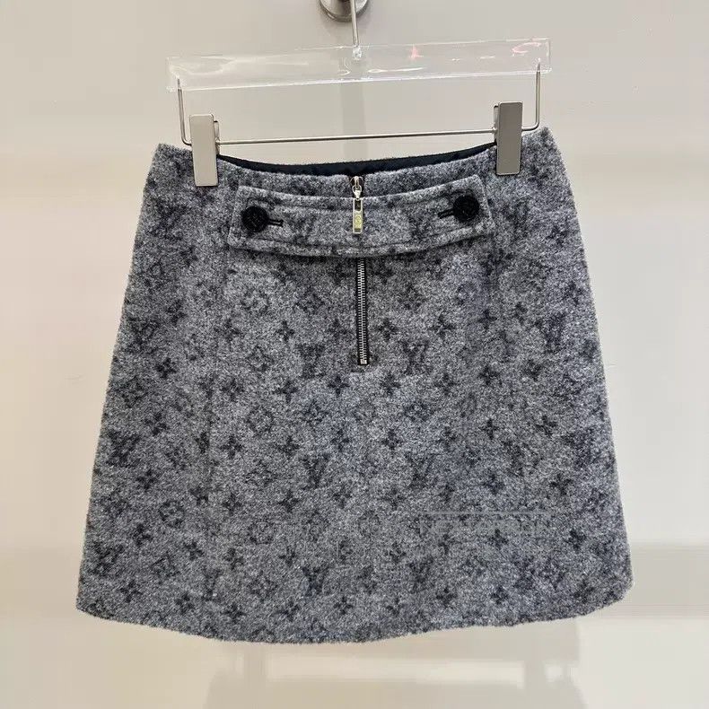 Louis Vuitton Louis Vuitton Old flower full print skirt Size 35" - 4 Thumbnail