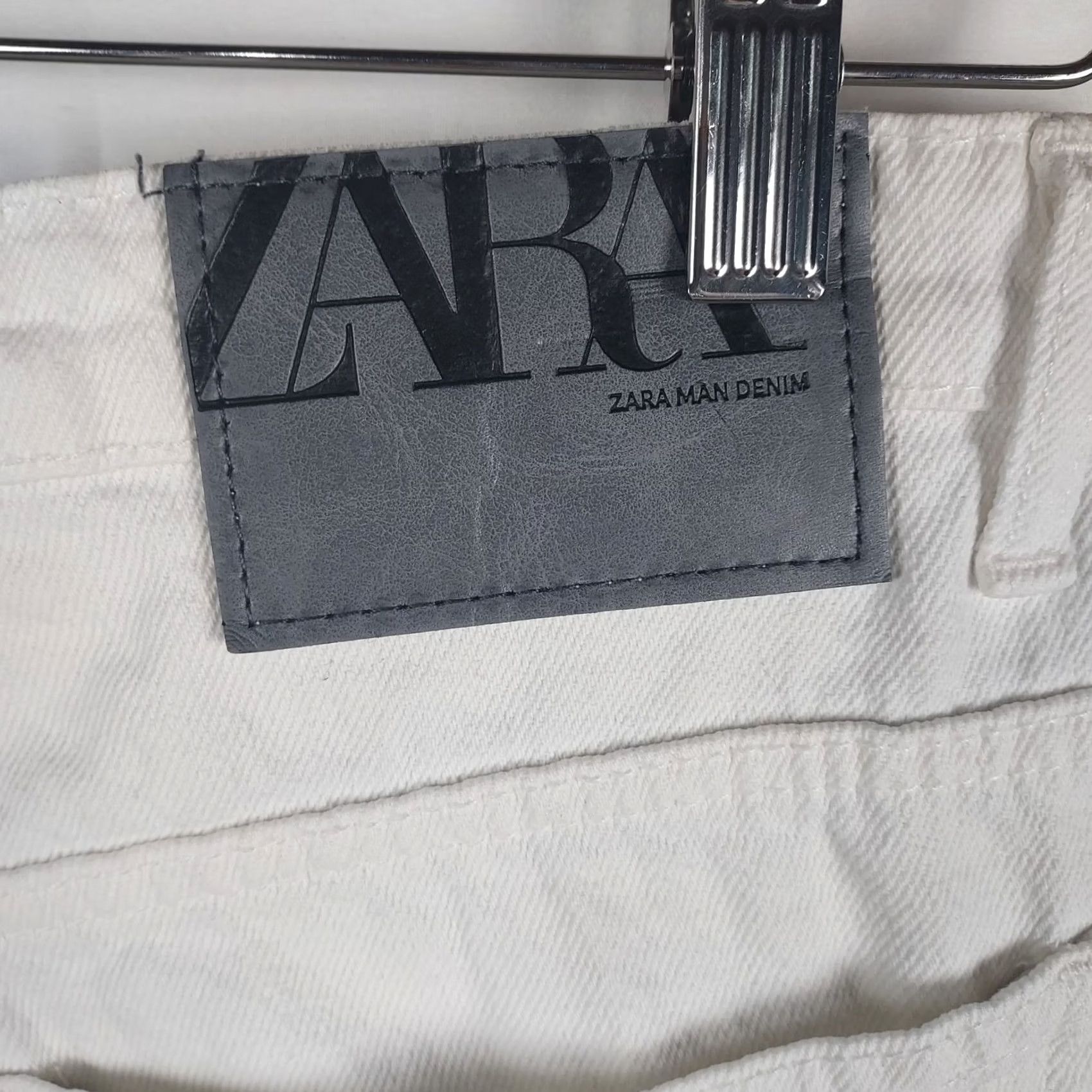 Zara Zara Man Men’s White Denim Jeans Size 30 Straight‑Leg Tapered Cotton Pants Shirt, Jeans? Size US 30 / EU 46 - 5 Thumbnail
