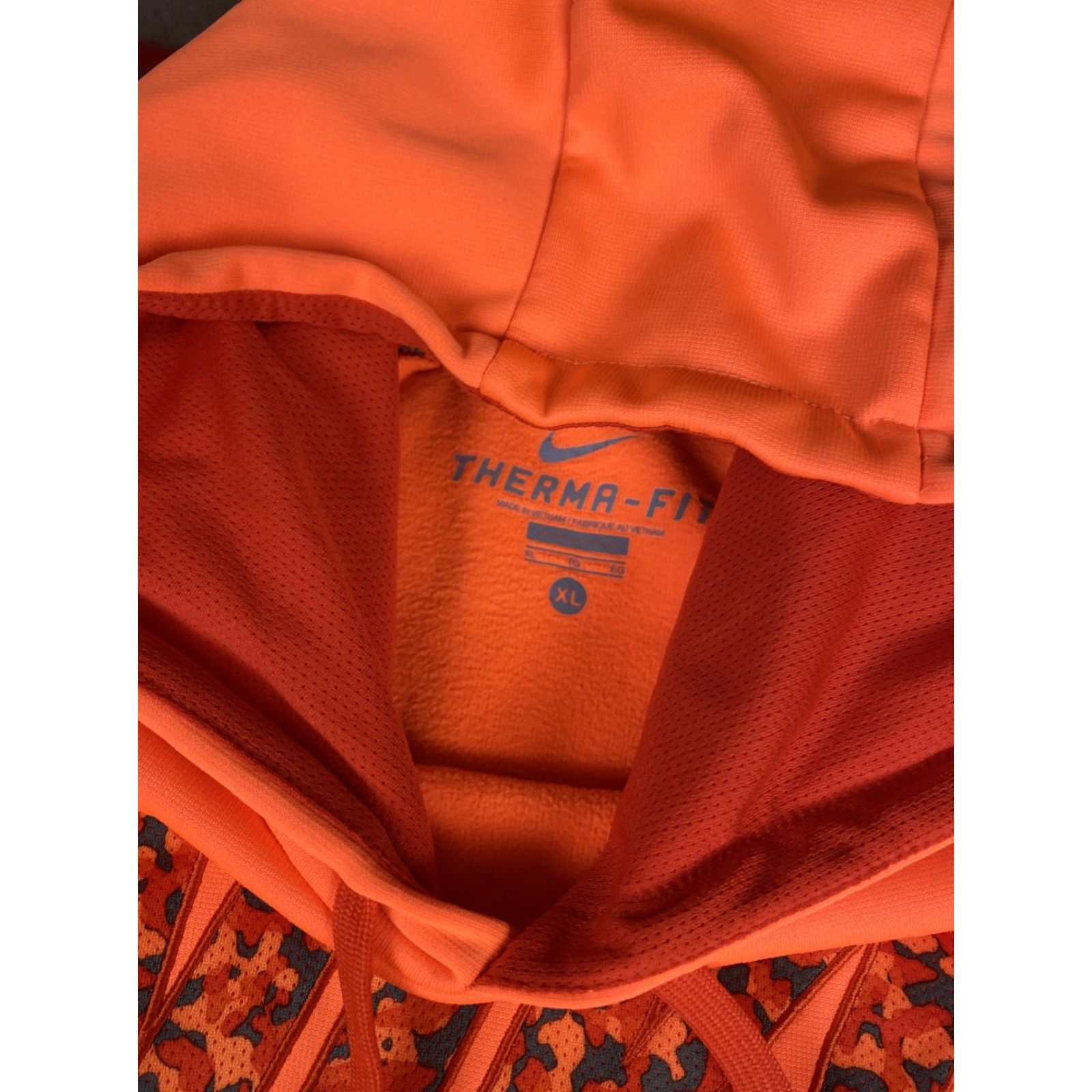 Nike Nike Air Therma Fit Orangle Volt Hoodie Sweatshirt XL Mens Orange Pullover Sweatshirt Size US XL / EU 56 / 4 - 4 Thumbnail