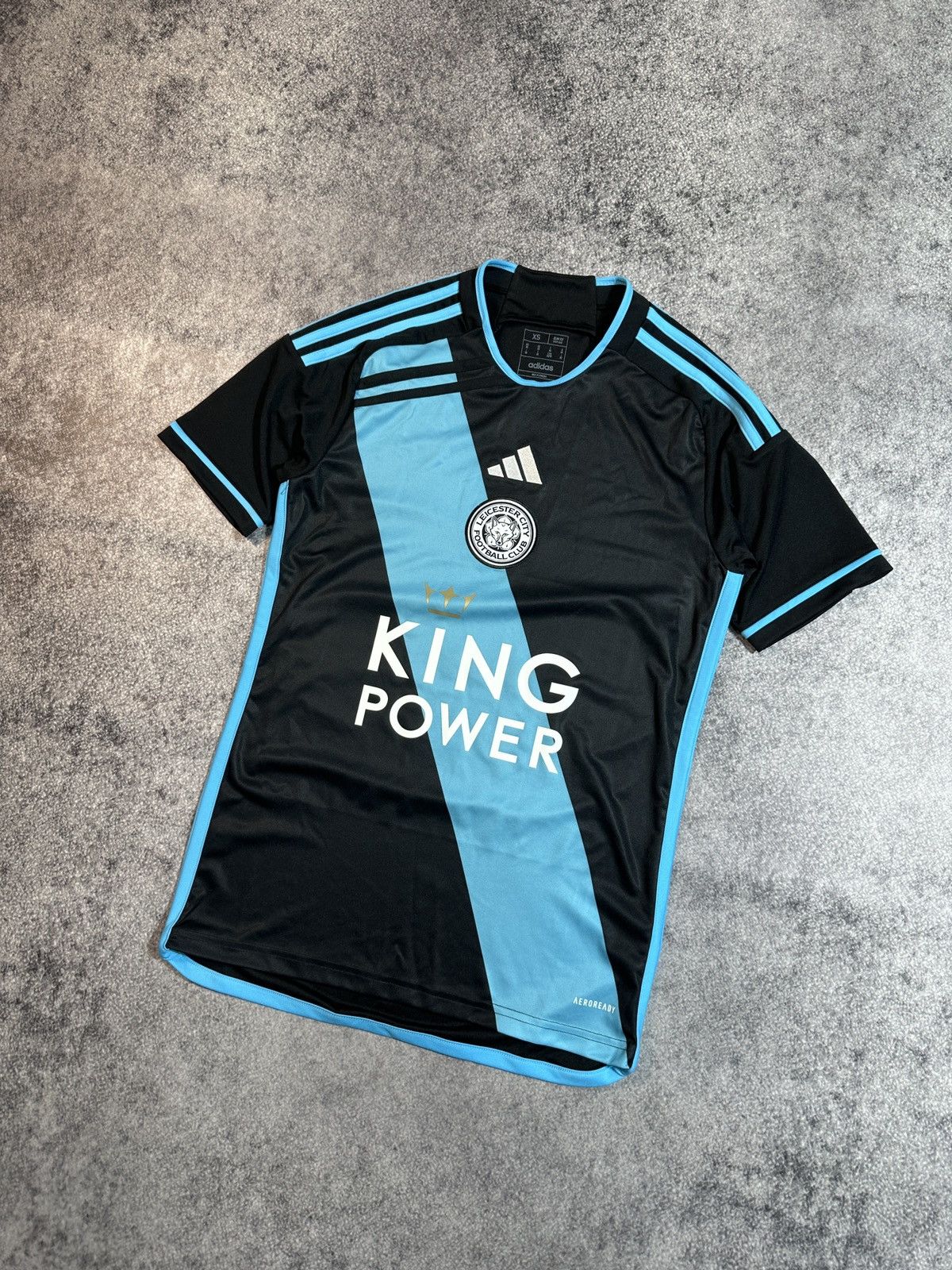 Adidas × Vintage Vintage Adidas Leicester City Soccer Jersey Blokecore XS Size US XS / EU 42 / 0 - 1 Thumbnail