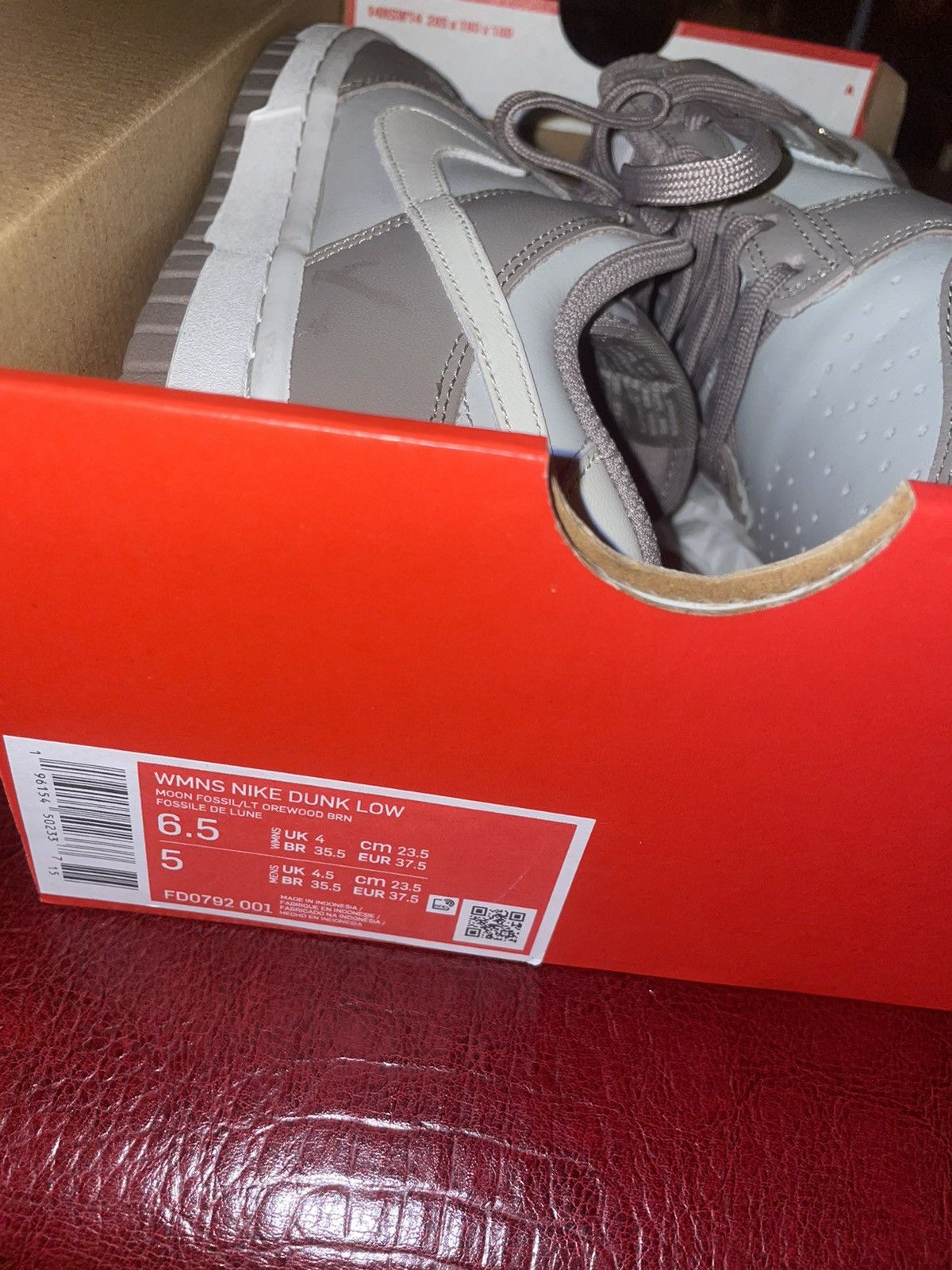 Nike Wmns Nike Dunk Low Fossile Size US 6.5 / EU 39-40 - 4 Thumbnail