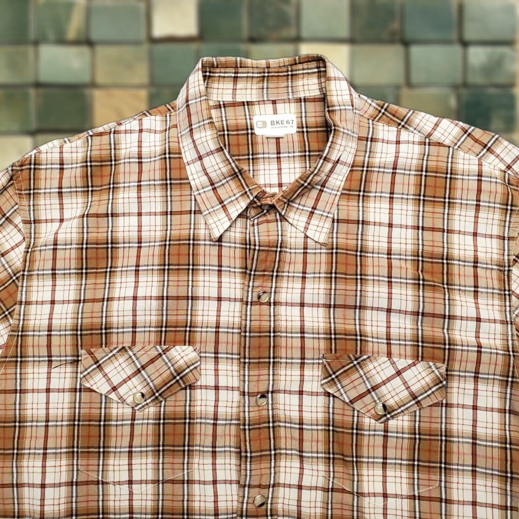 Vintage VINTAGE Buckle BKE Shirt Mens XL Brown Plaid Pearl Snap 100% Cotton Long Sleeve Western Size US XL / EU 56 / 4 - 1 Thumbnail