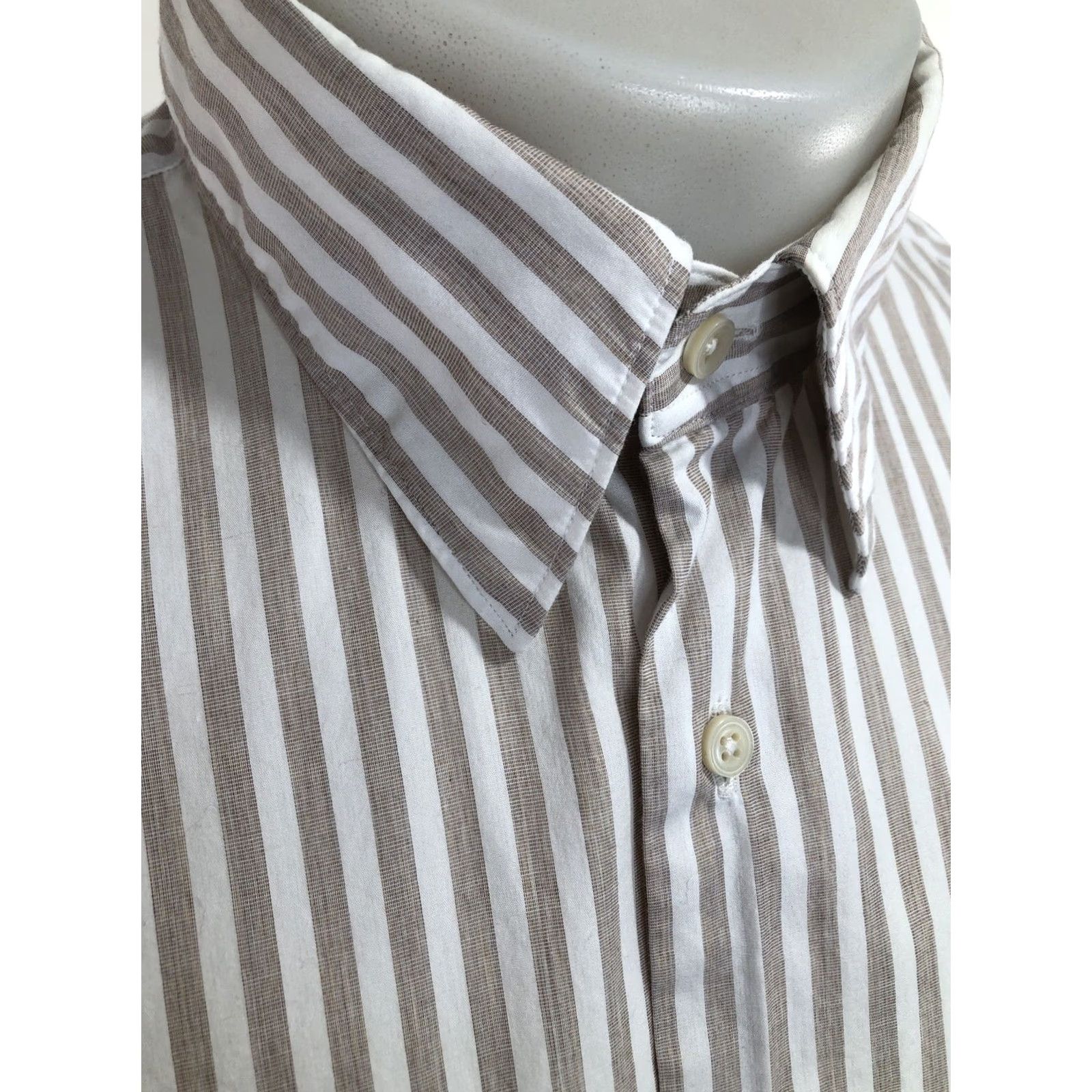 Suitsupply Suitsupply Striped Egyptian Cotton Mens 41 - 7 / 16 L Shirt Shirt Long Sleeve White / Brown 16 L Buttons Mens B17 Size US L / EU 52-54 / 3 - 2 Thumbnail
