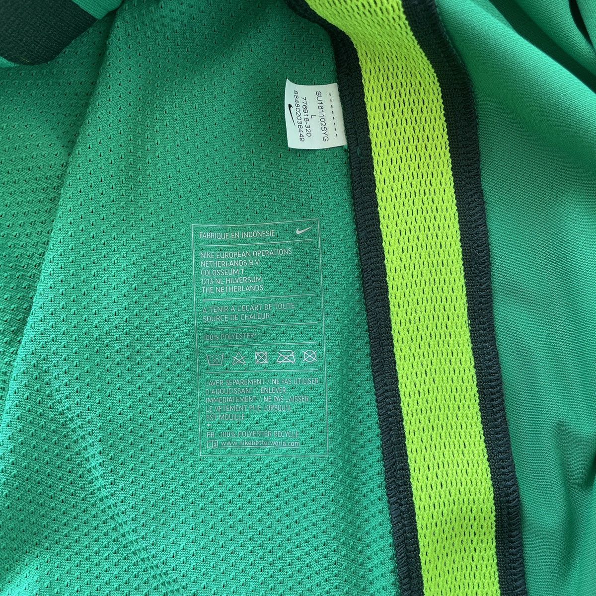 Nike Paris Saint-Germain Nike Aeroswift Authentic Jersey PSG sz L Size US L / EU 52-54 / 3 - 9 Thumbnail