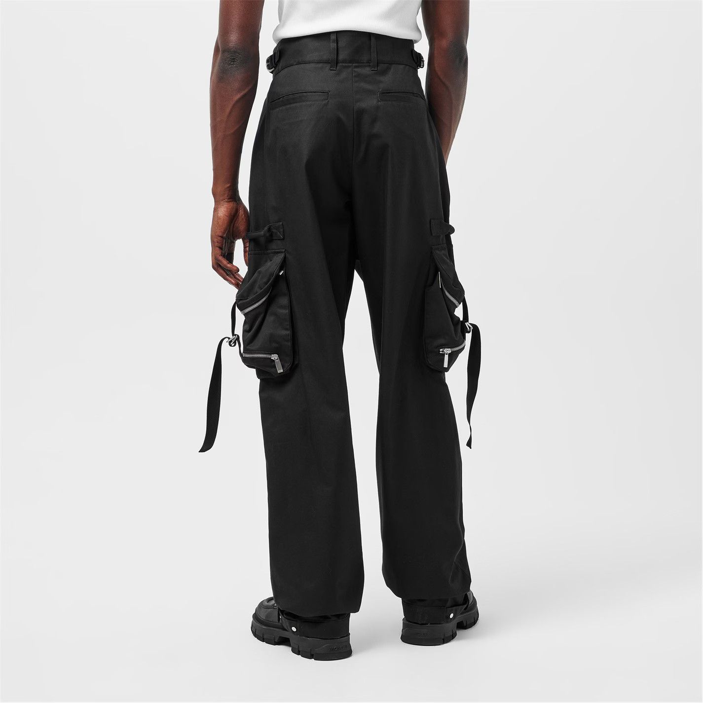 Off-White o1g2r1mq0226 Regular Fit Drawstring Cargo Trousers In Black Size US 32 / EU 48 - 4 Thumbnail