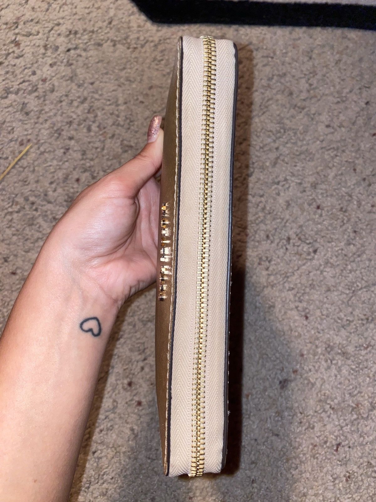 Michael Kors Michael Kors Gold Wristlet Wallet Size ONE SIZE - 10 Thumbnail