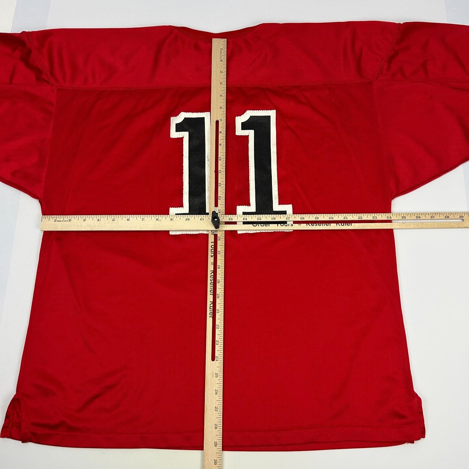Vintage Vintage 90s Wisconsin Badgers Football Jersey Shirt Red XL Size US XL / EU 56 / 4 - 10 Thumbnail