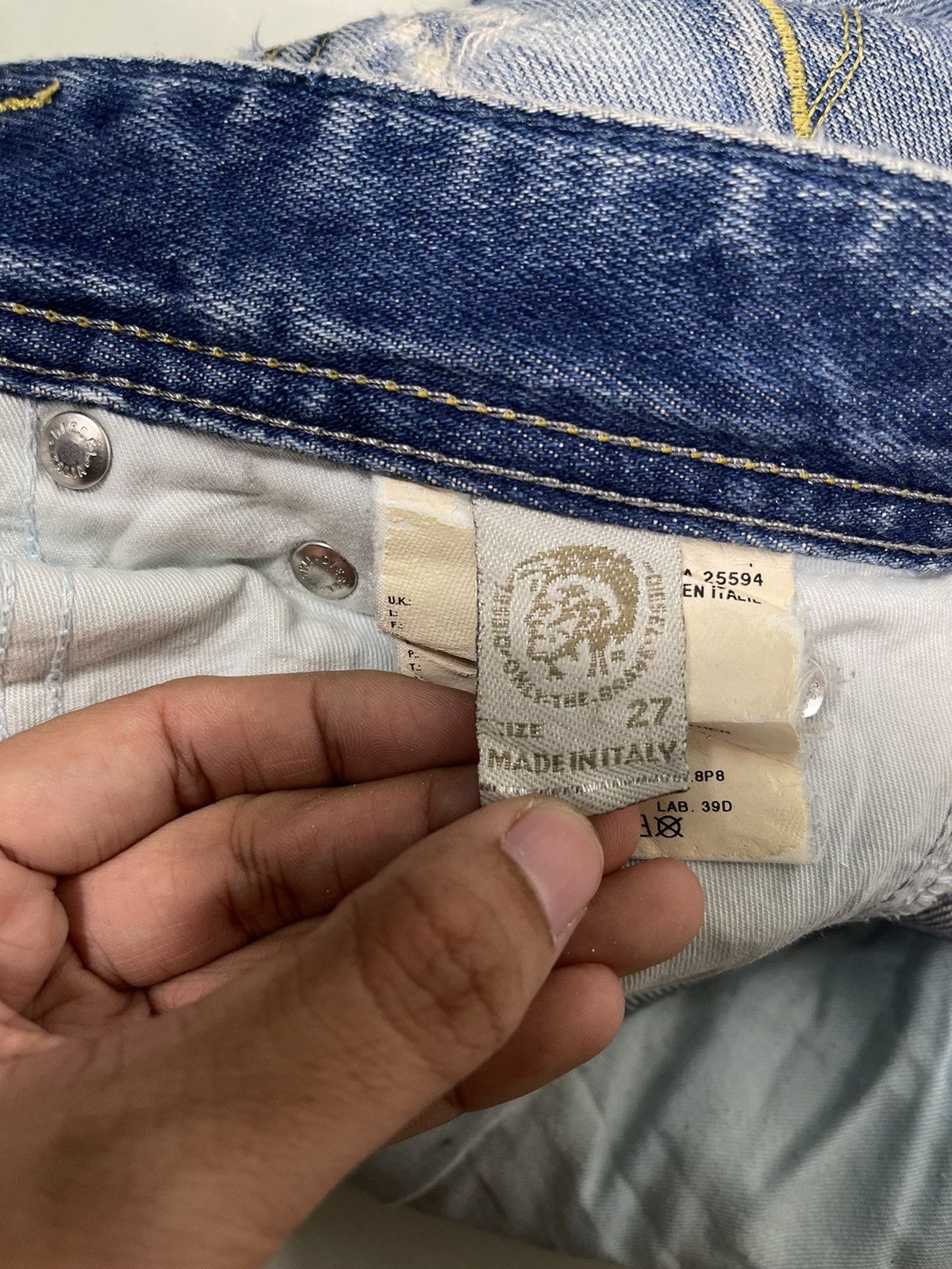 Diesel DIESEL INDUSTRY MADE IN ITALY DISTRESSED JEANS Size US 30 / EU 46 - 18 Thumbnail