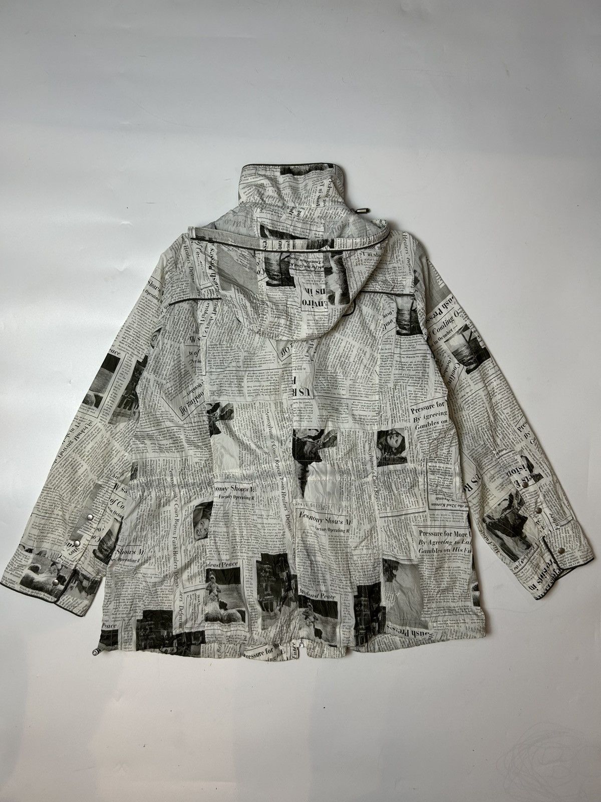 Japanese Brand JAPANESE BRAND INSPIRED NEWSPAPER LIGHT JACKET Size US M / EU 48-50 / 2 - 4 Thumbnail