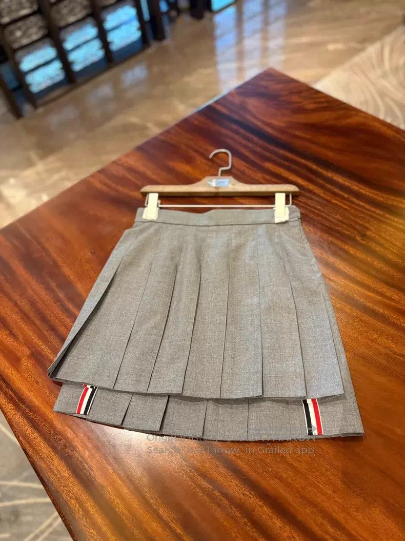 Thom Browne Thom Browne Pleated Skirt Size 26" / US 2 / IT 38 - 3 Thumbnail