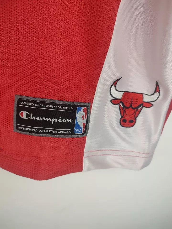 NBA × Vintage Rare Vintage NBA CHAMPION CHICAGO BULLS Basketball Jerseys Size US XL / EU 56 / 4 - 9 Thumbnail