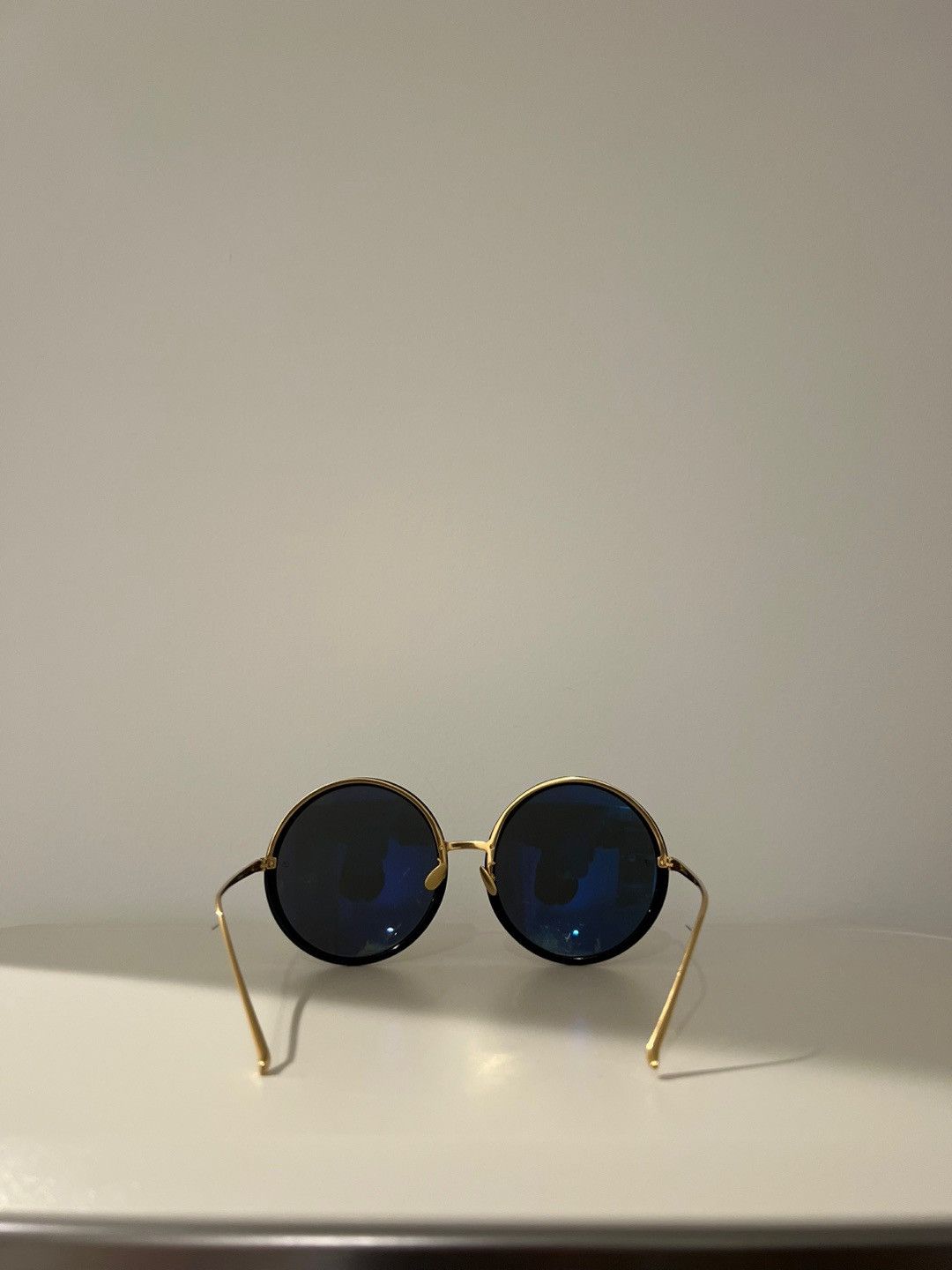 Linda Farrow Linda Farrow Black Round Sunglasses with Gold Frame Size ONE SIZE - 4 Thumbnail