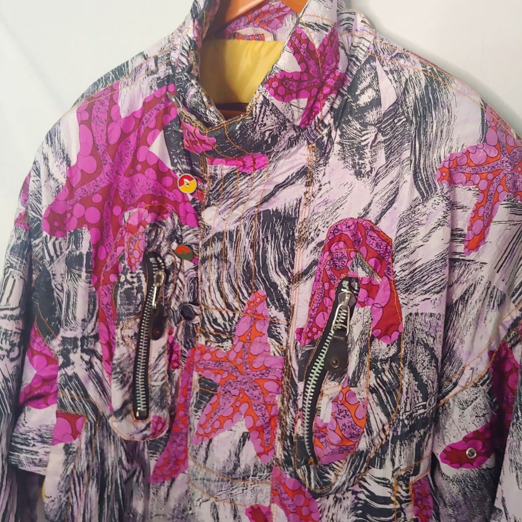 Vintage VINTAGE Fire & Ice Coat Women Ski Jacket All Over Print Abstract Starfish 90s Winter Nylon Polyester Full Zip Size M / US 6-8 / IT 42-44 - 3 Thumbnail