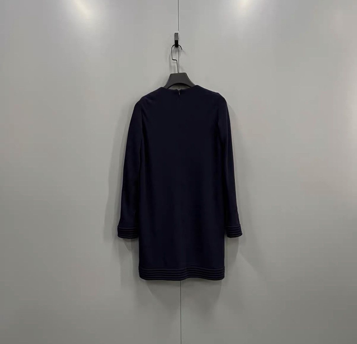 Chanel CHANEL navy blue dress J41 Size XS / US 0-2 / IT 36-38 - 2 Thumbnail