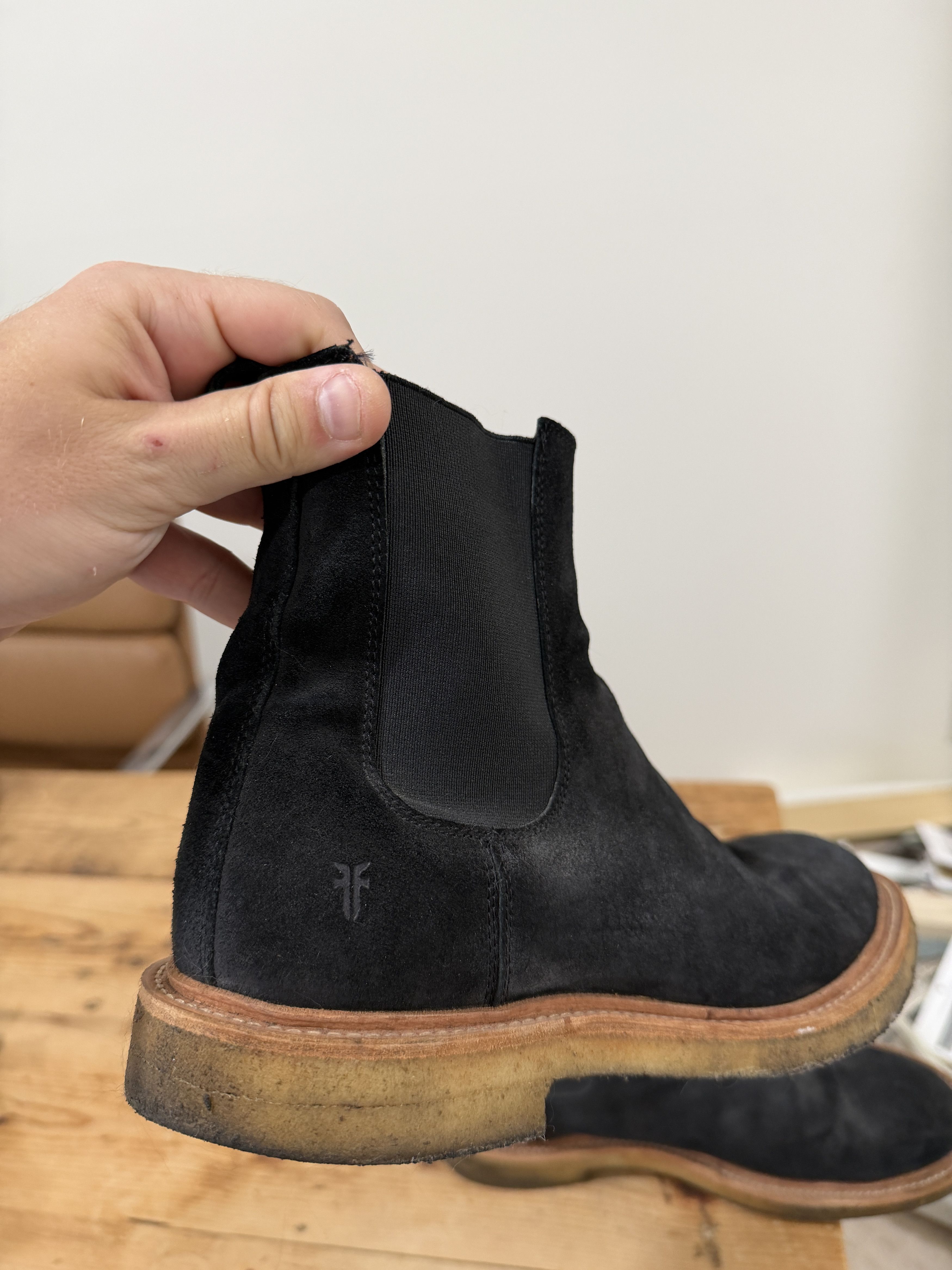 Frye Frye Chelsea Boot Black Suede Size US 8.5 / EU 41-42 - 3 Thumbnail