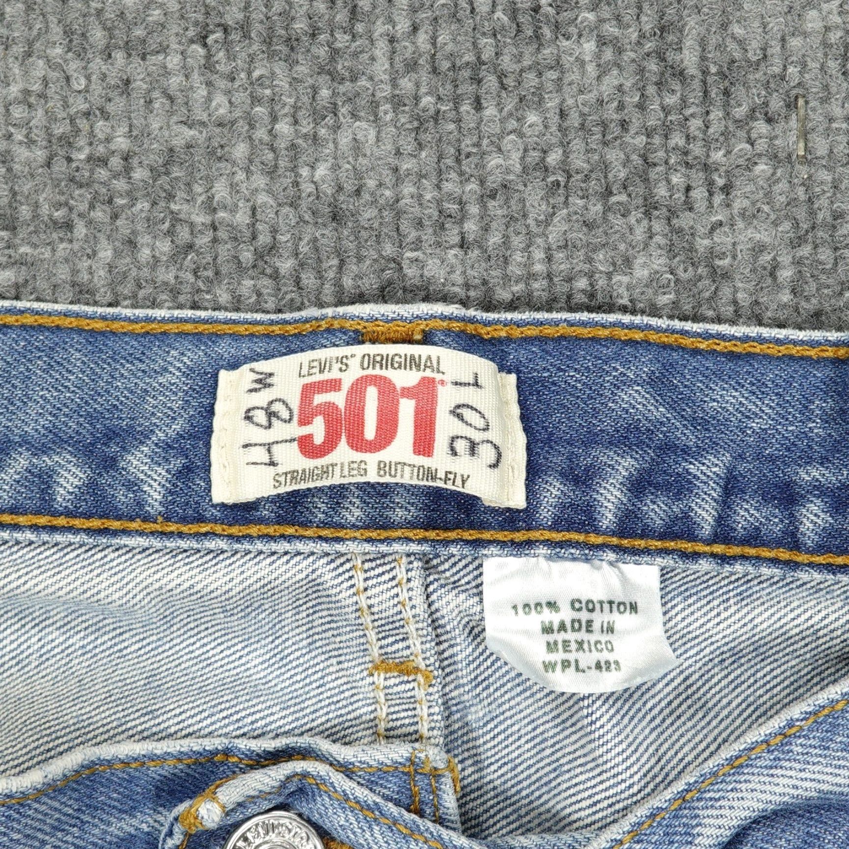Levi's VINTAGE Levi's 501 Jeans Mens 42x27 Blue Original Fit Straight Button Fly Size US 42 / EU 58 - 7 Thumbnail