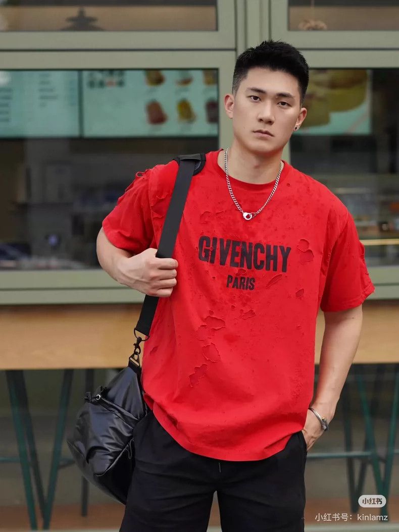 Givenchy Givenchy New Red Big Hole Short Sleeve Size US S / EU 44-46 / 1 - 8 Thumbnail