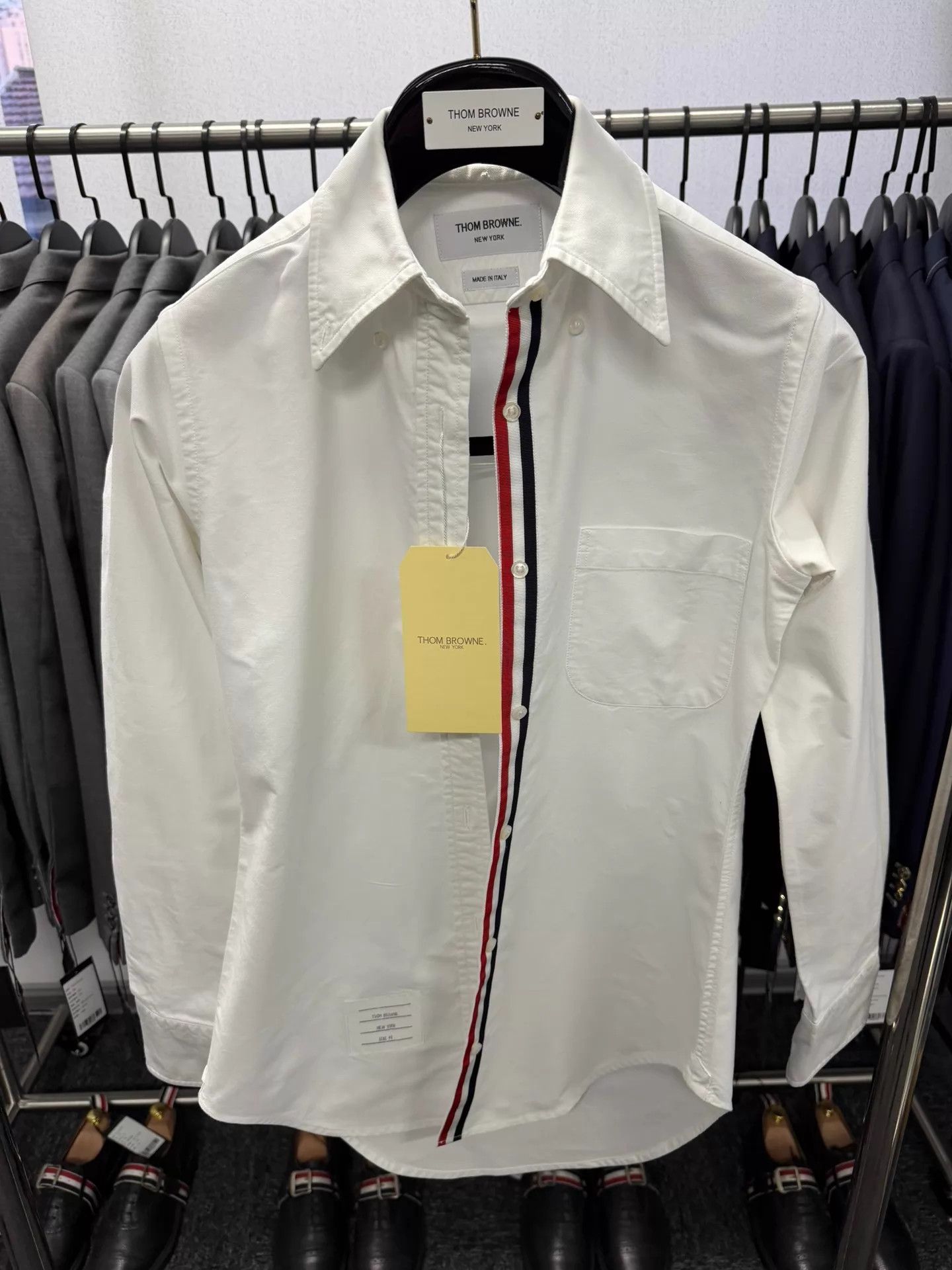 Thom Browne Thom Browne Wmns Tricolor Placket Oxford Shirt White 40 Size S / US 4 / IT 40 - 1 Thumbnail