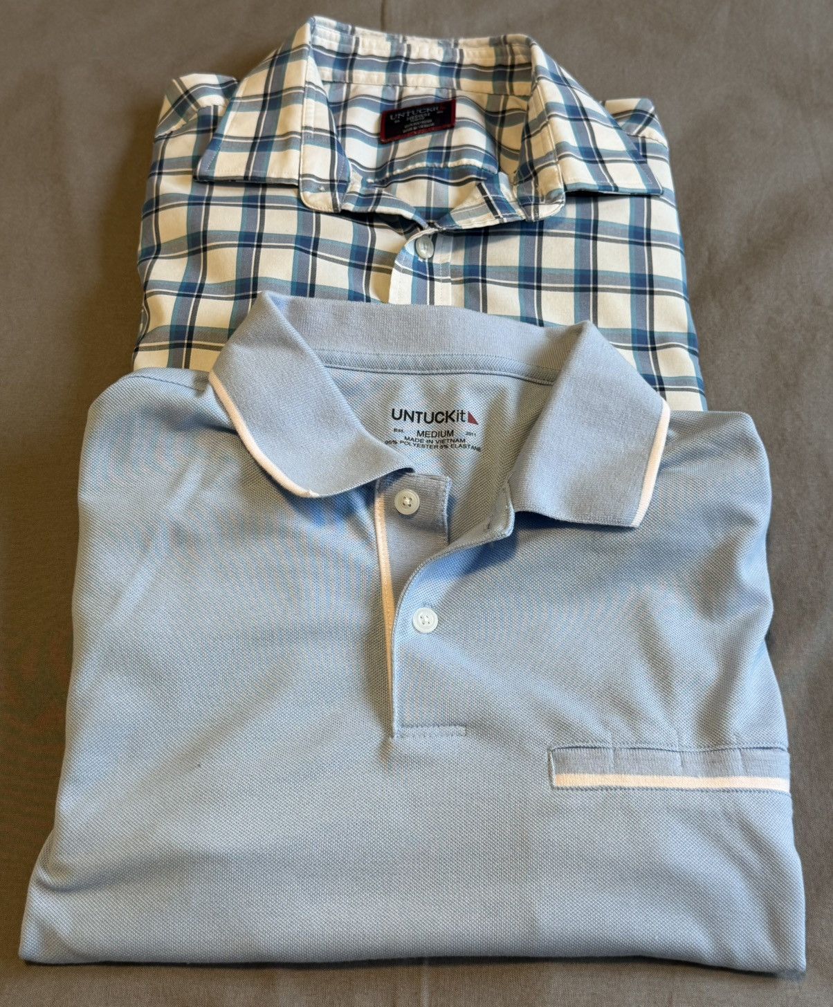 UNTUCKit Lot Of 2 Untuckit Short Sleeve Shirts Golf Polo & Button Up Size US M / EU 48-50 / 2 - 1 Thumbnail